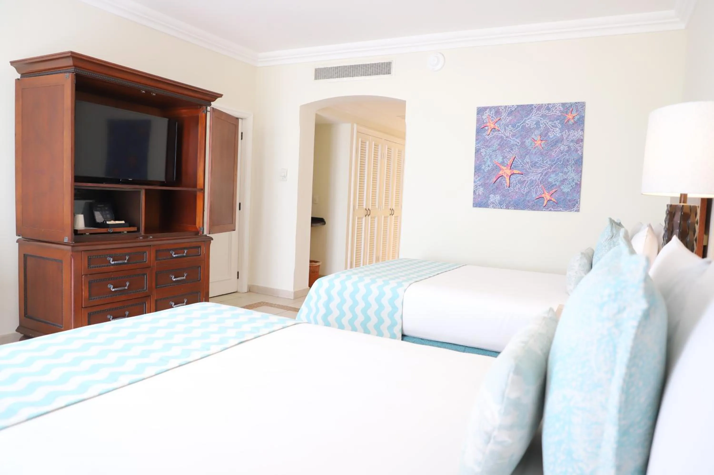 Bed in Pierre Mundo Imperial Riviera Diamante Acapulco