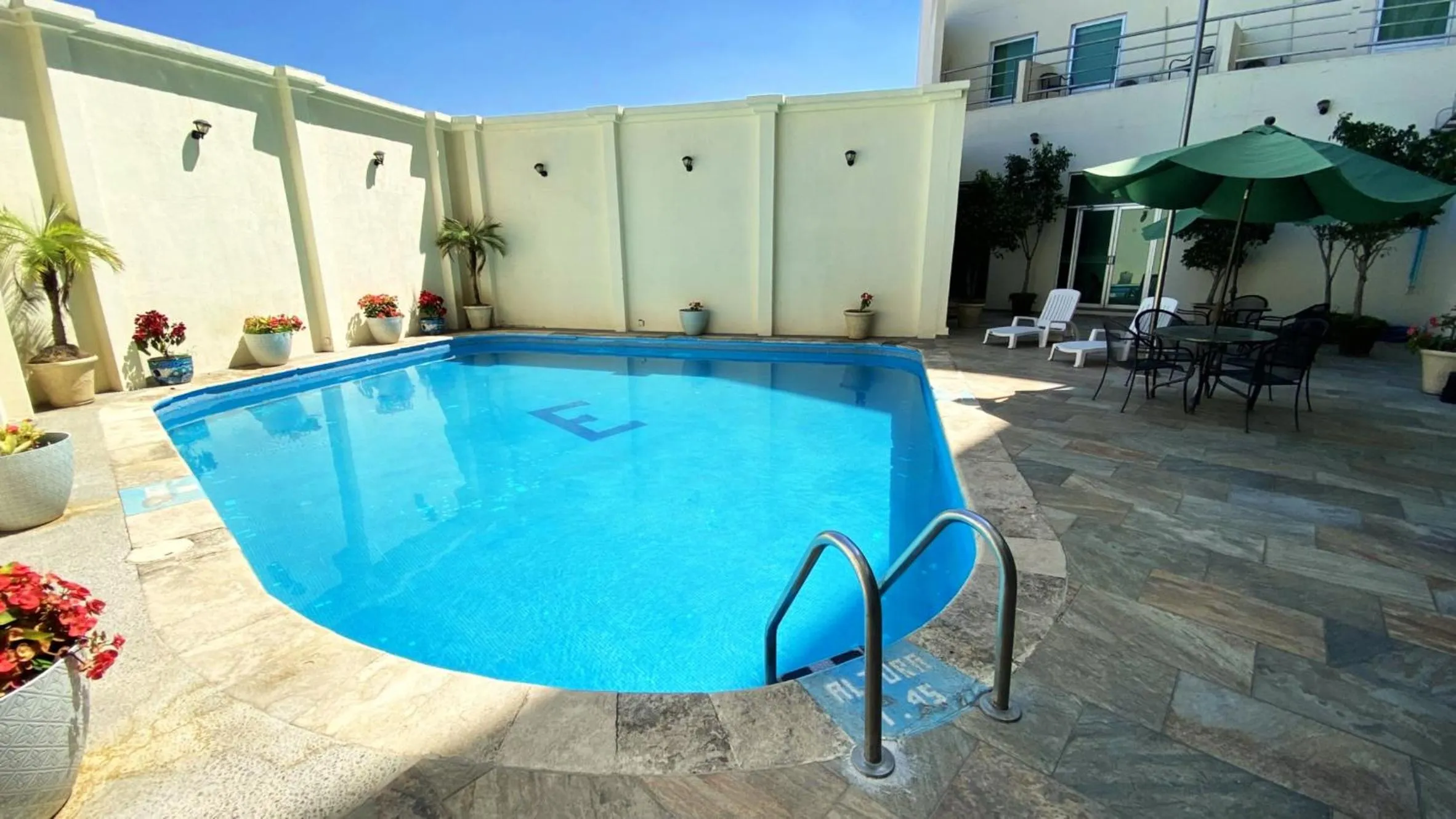 Patio in Hotel Enterprise Inn Poliforum