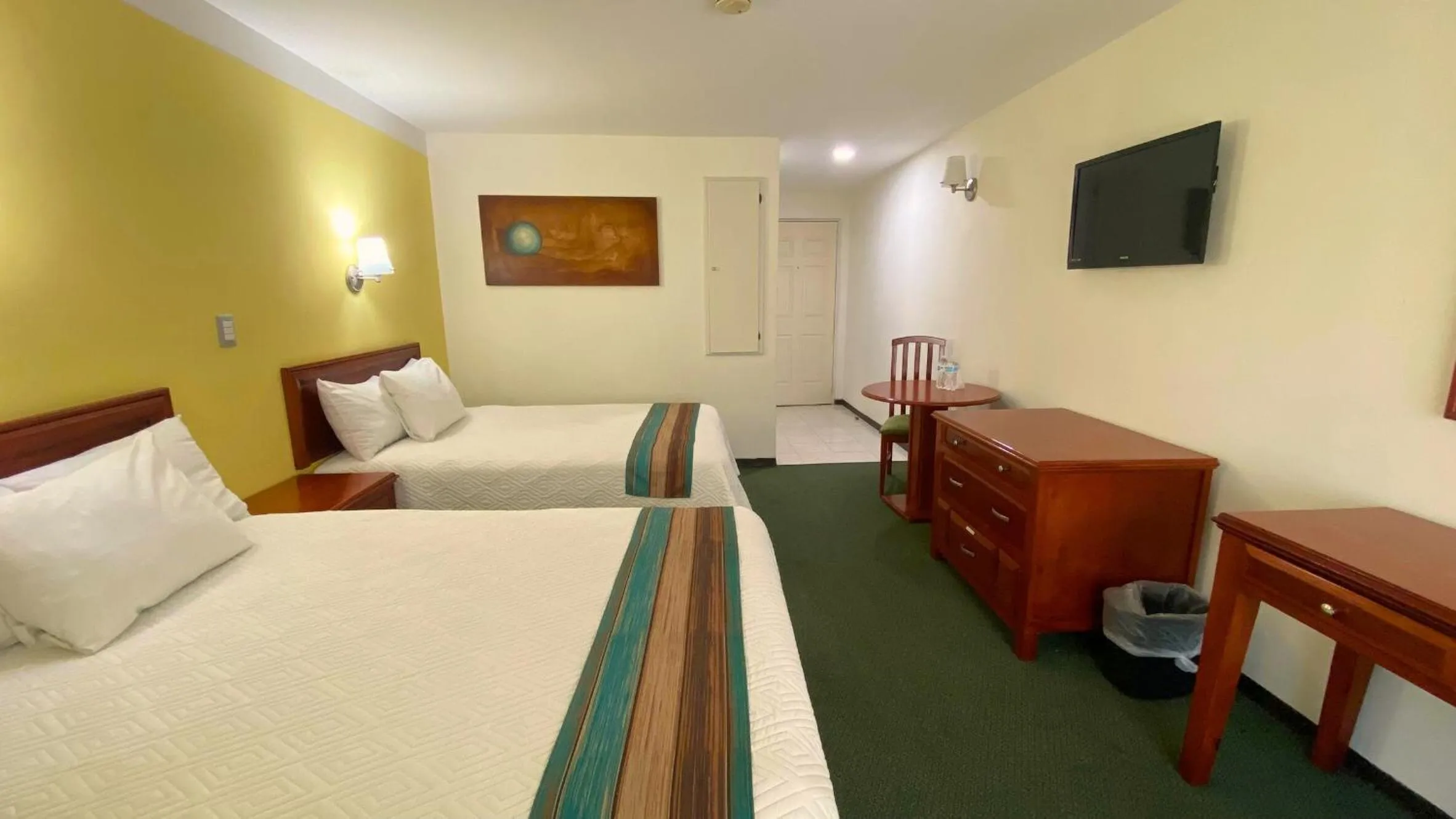 Bed in Hotel Enterprise Inn Poliforum