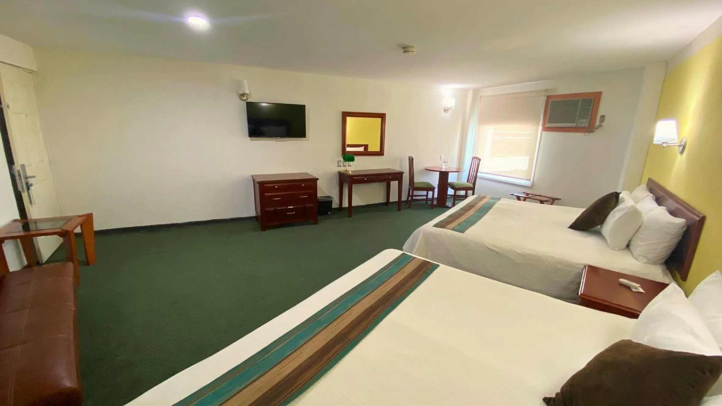 Bed in Hotel Enterprise Inn Poliforum