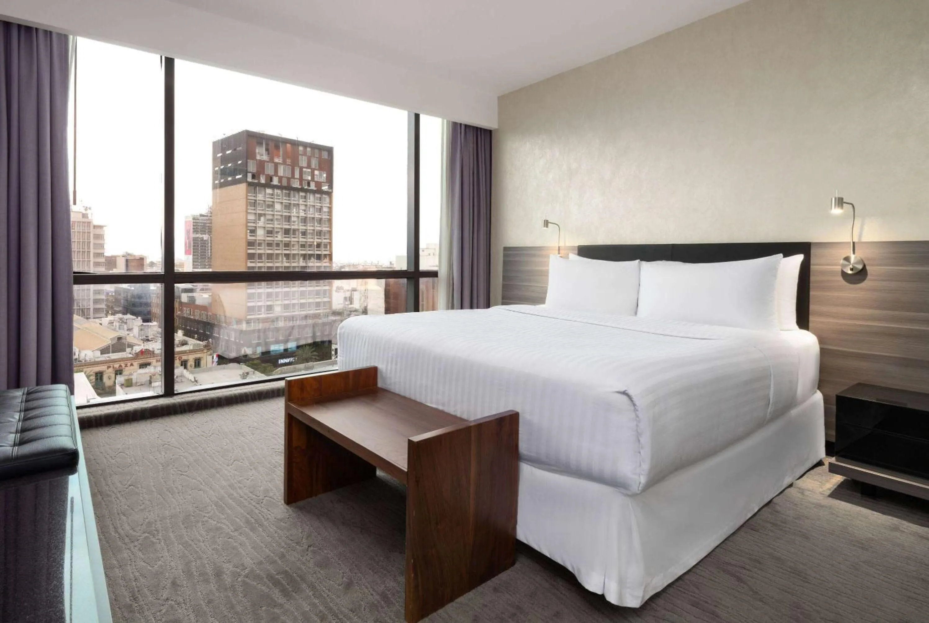 Photo of the whole room, Bed in Wyndham Monterrey Ambassador Centro