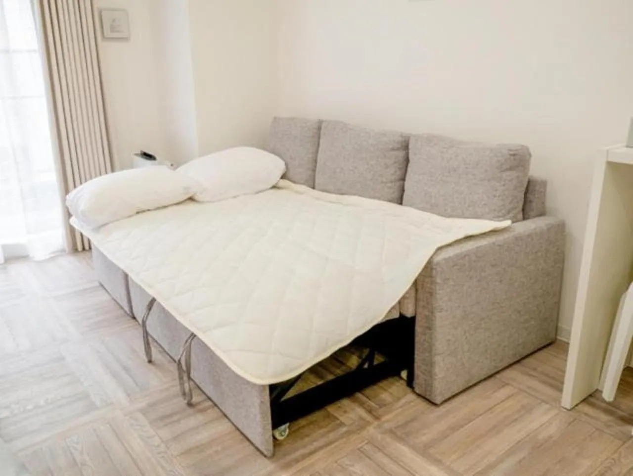 Bed in A.A.O BLDG. NAMBA