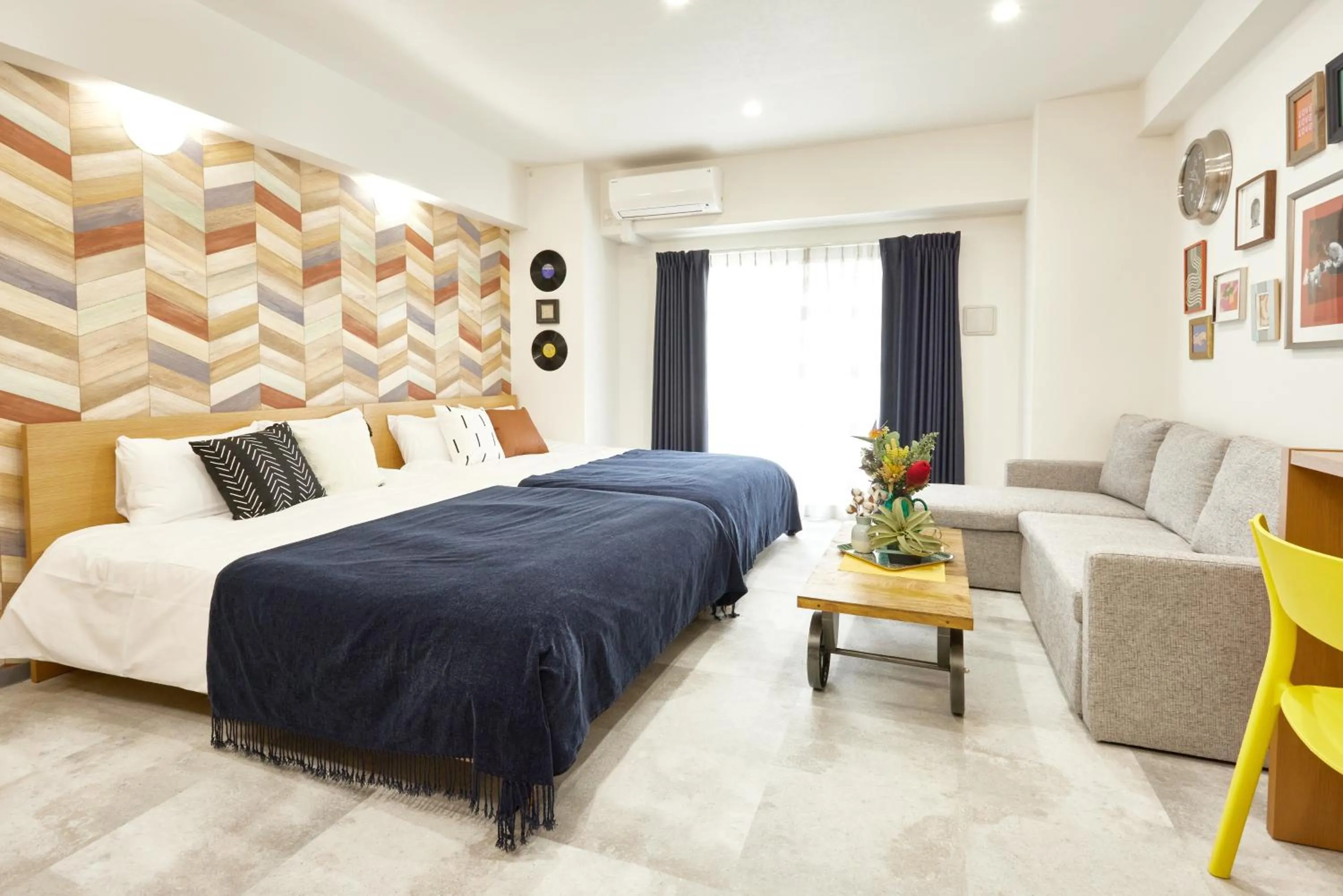 Bed in A.A.O BLDG. NAMBA