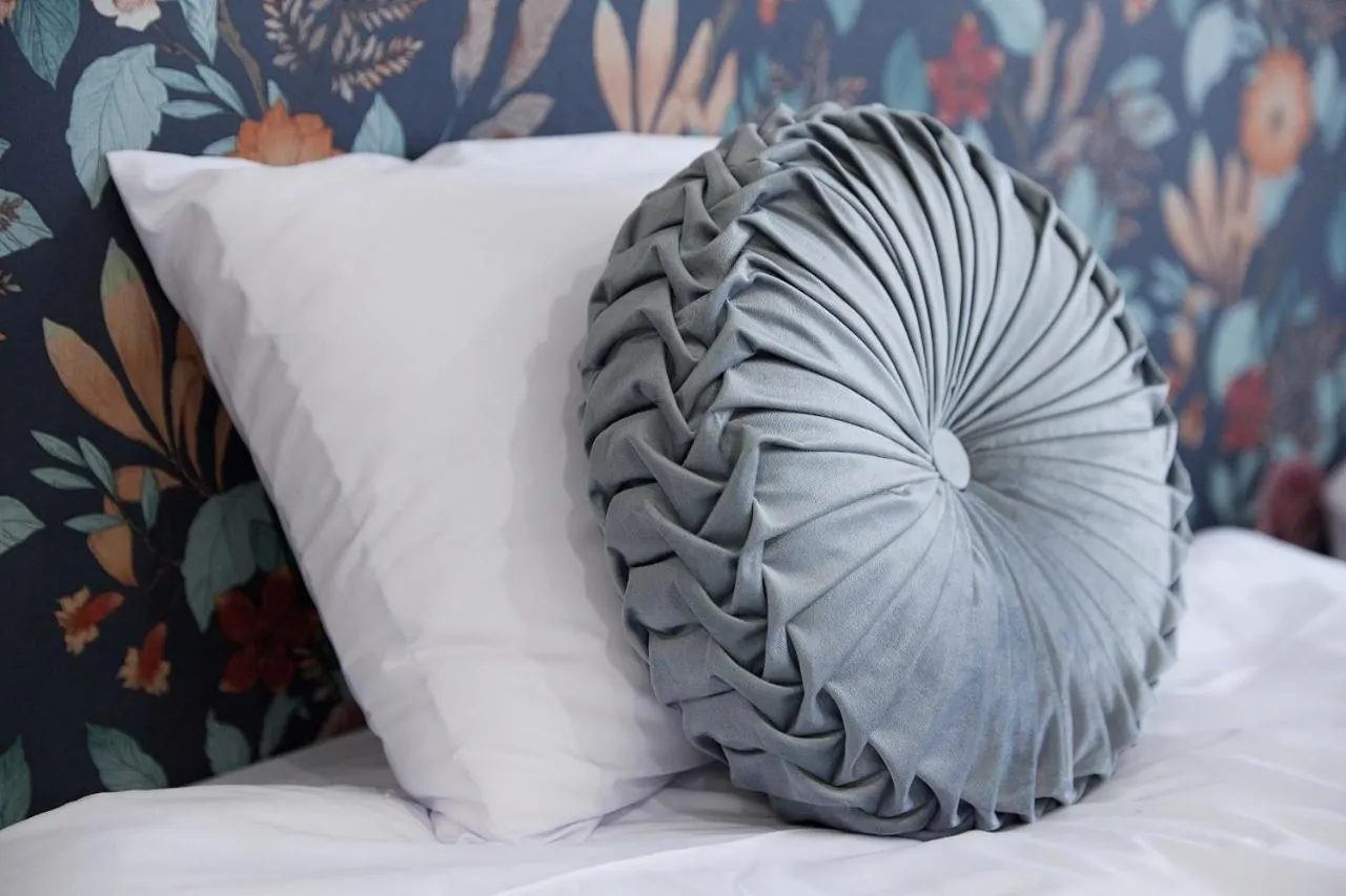 Bed in A.A.O BLDG. NAMBA