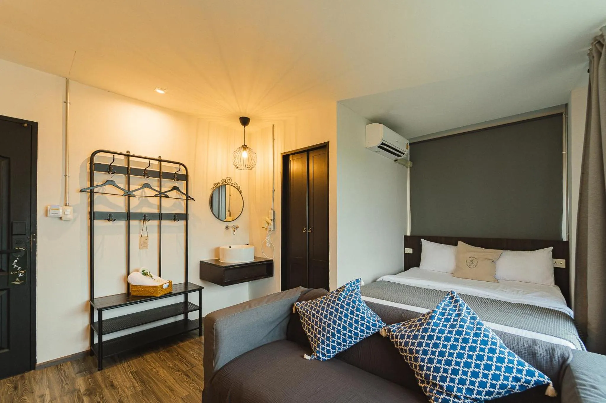 Area and facilities, Bed in Tim Mansion