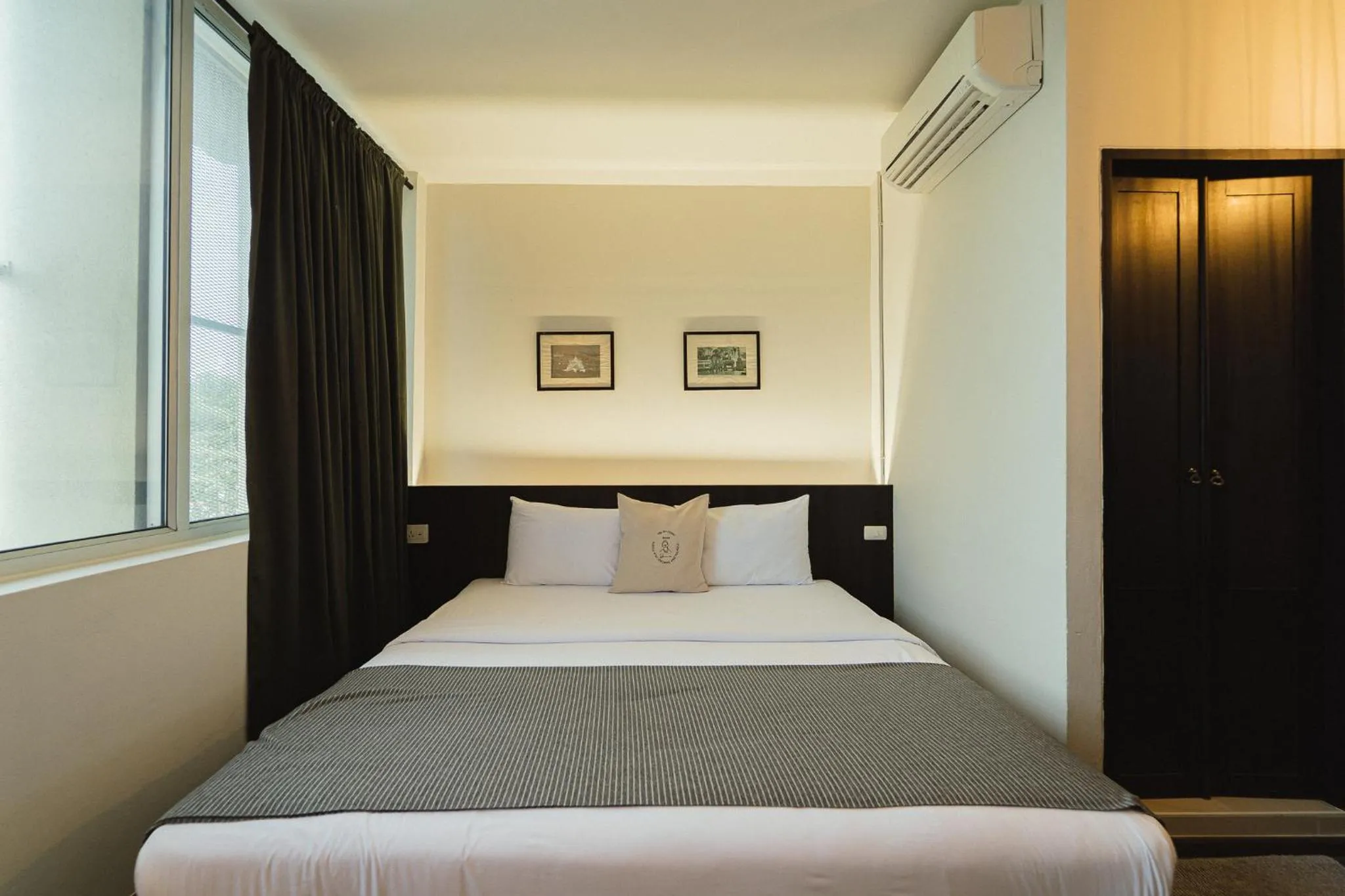 Bedroom, Bed in Tim Mansion