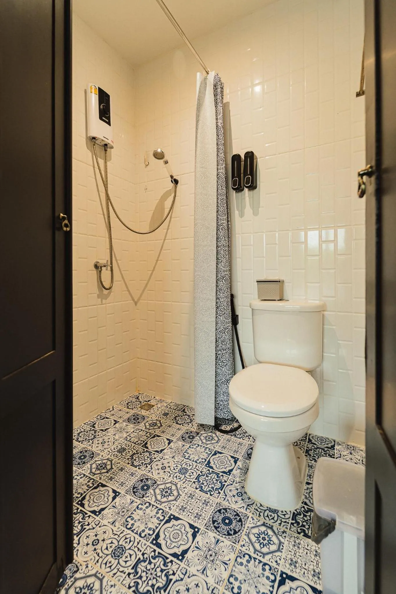 Shower in Tim Mansion