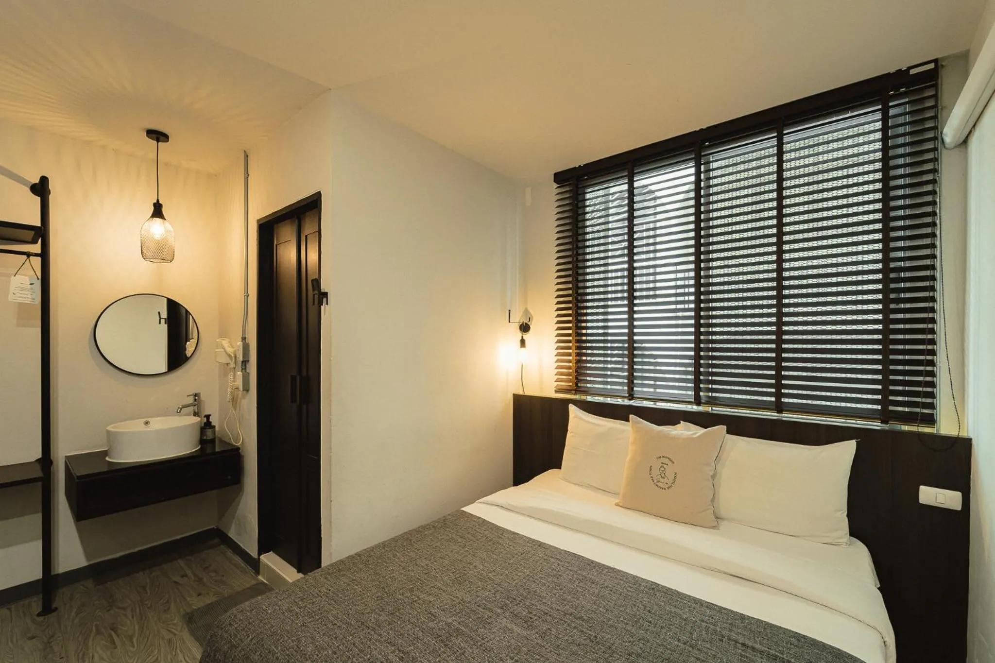 Bedroom, Bed in Tim Mansion