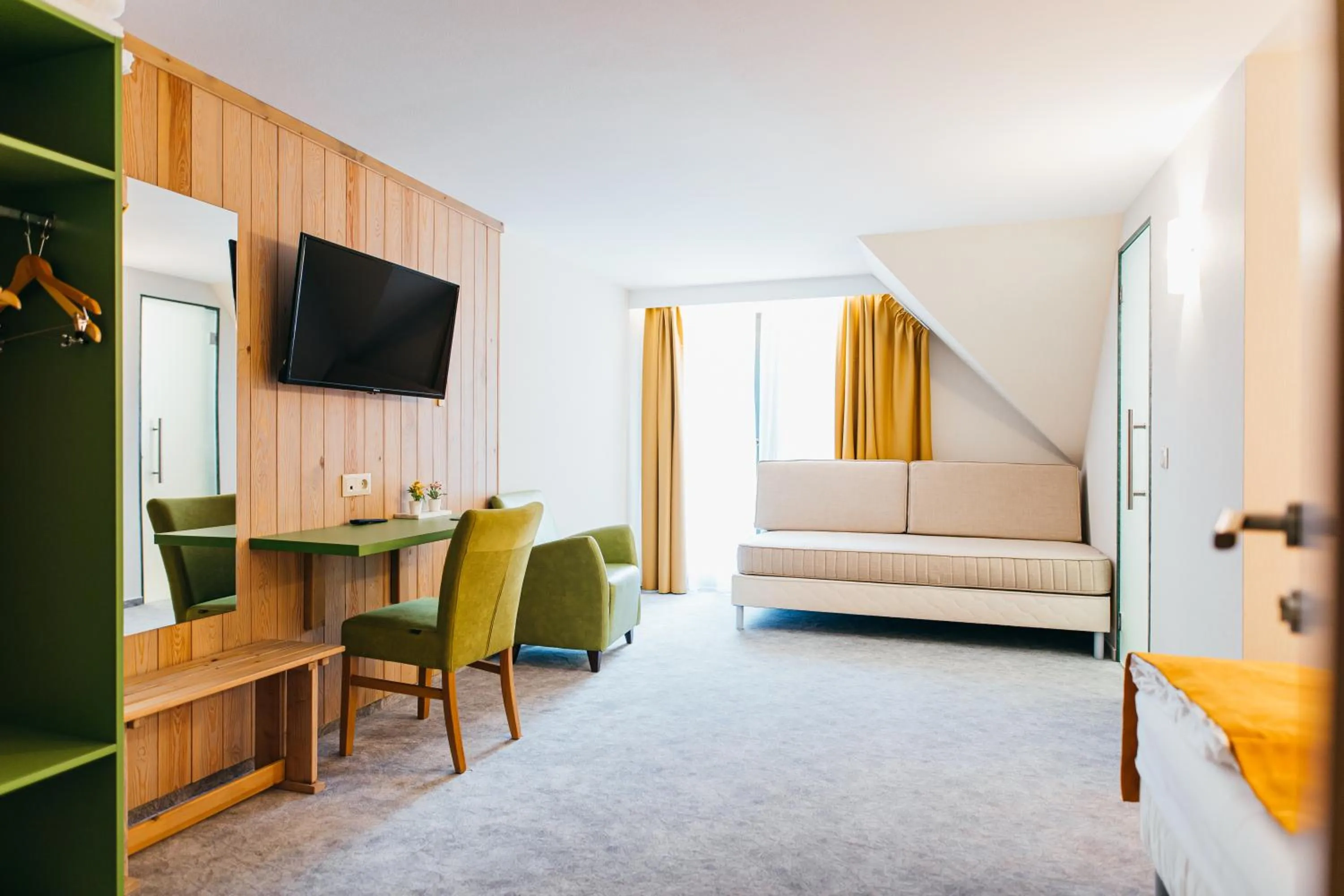 Photo of the whole room, Bed in Lobogo Resort