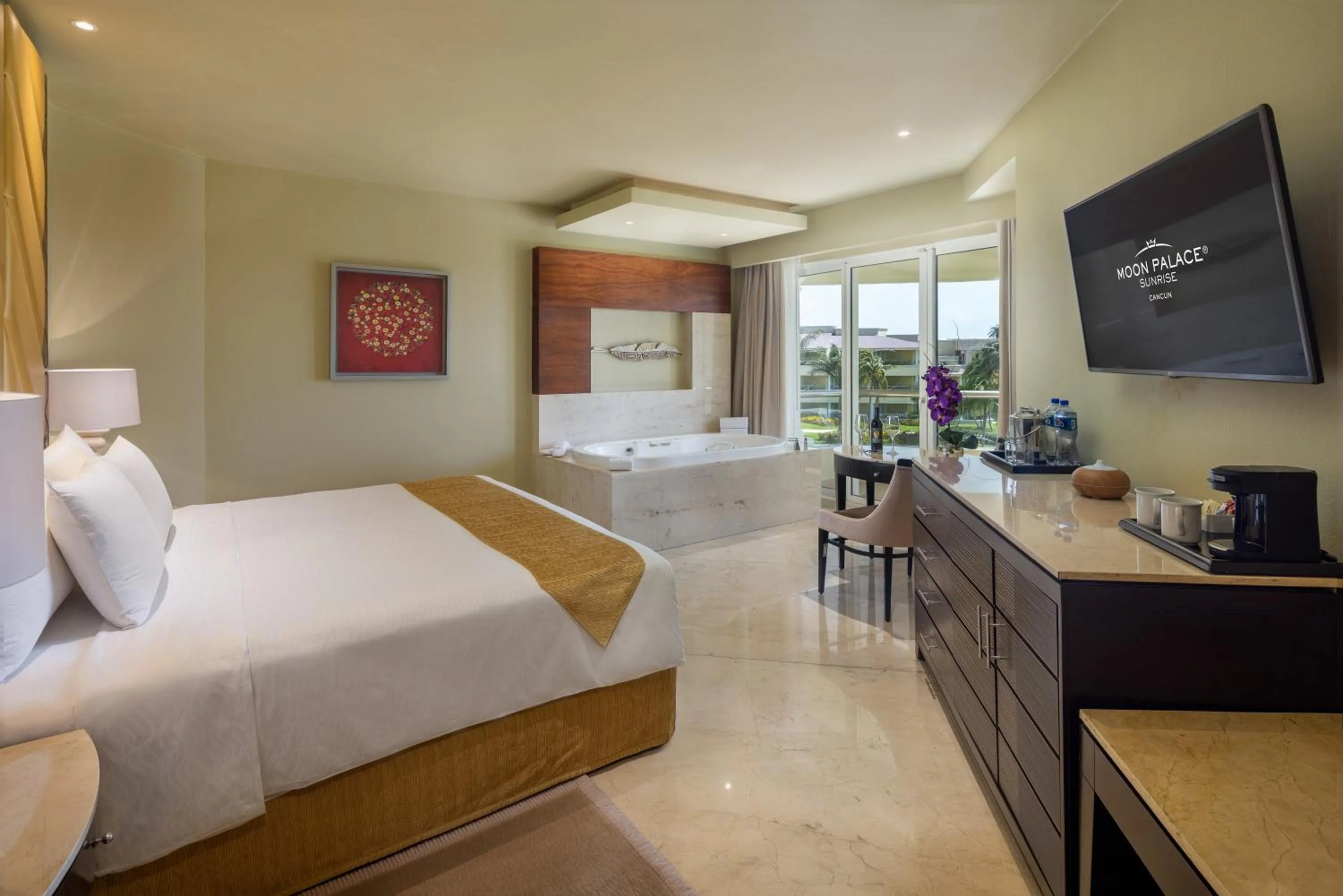 Bed in Moon Palace Cancun - All Inclusive