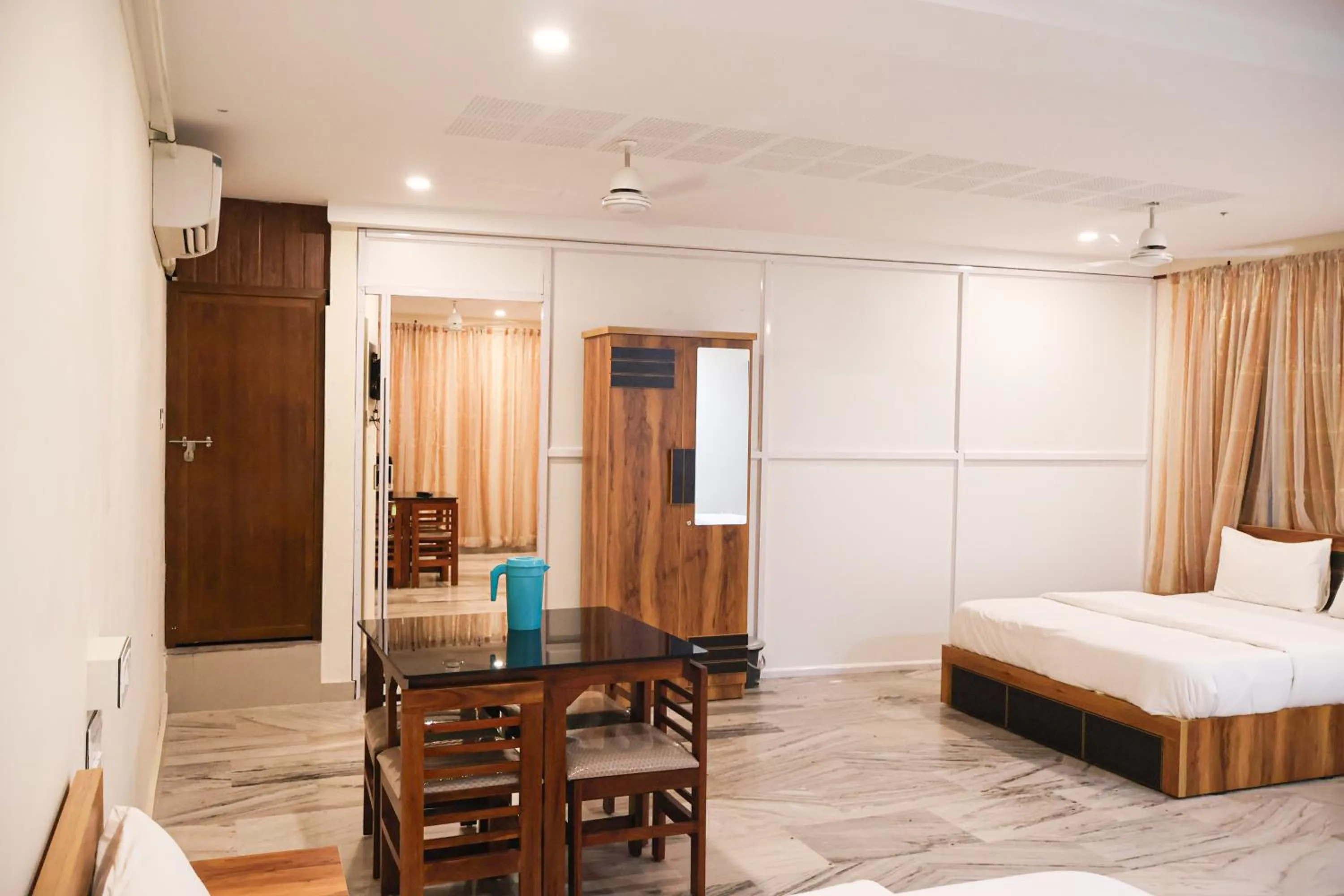 Kalanad Residency And Convention Centre