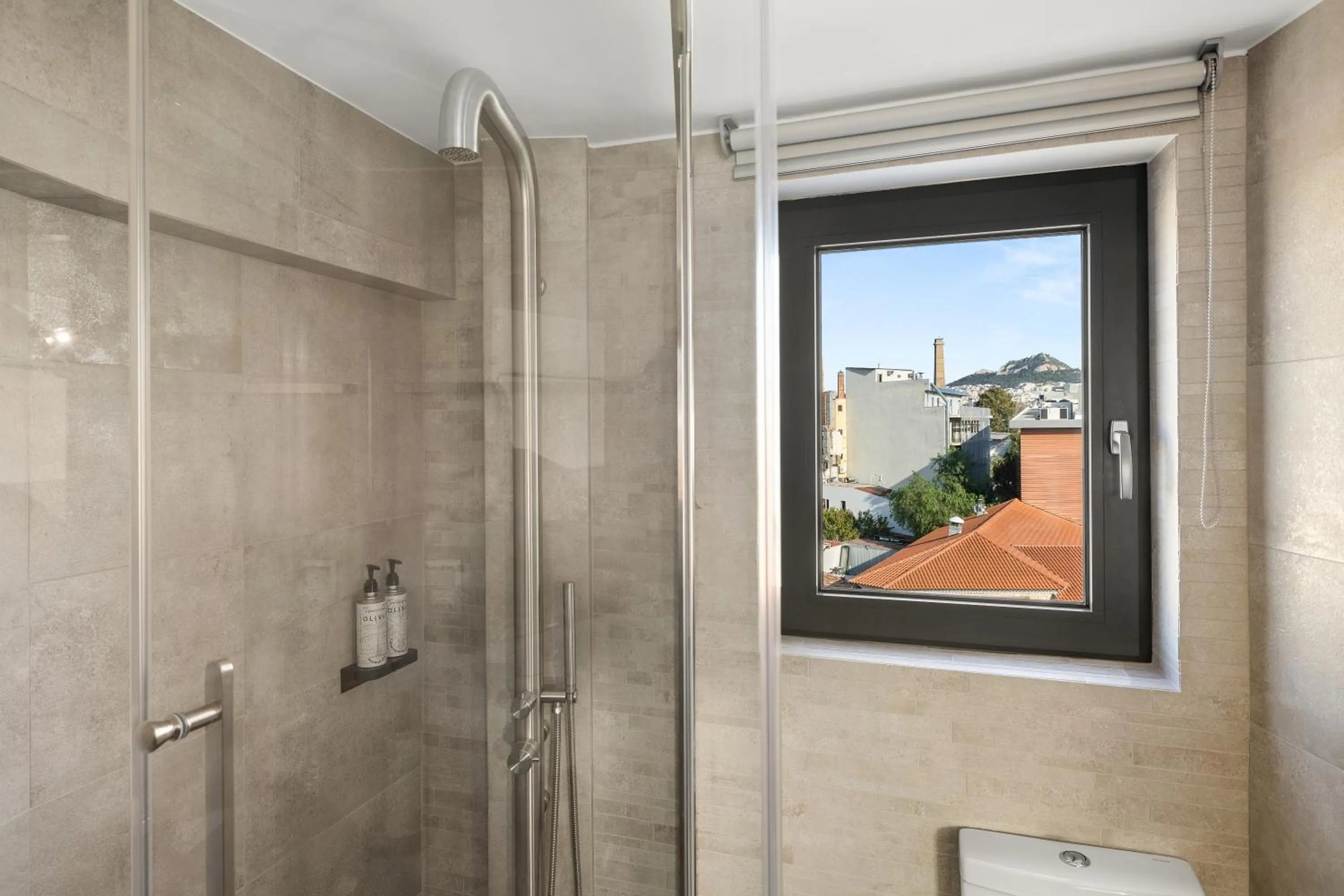 Shower in ATHENIAN VIEW LOFT