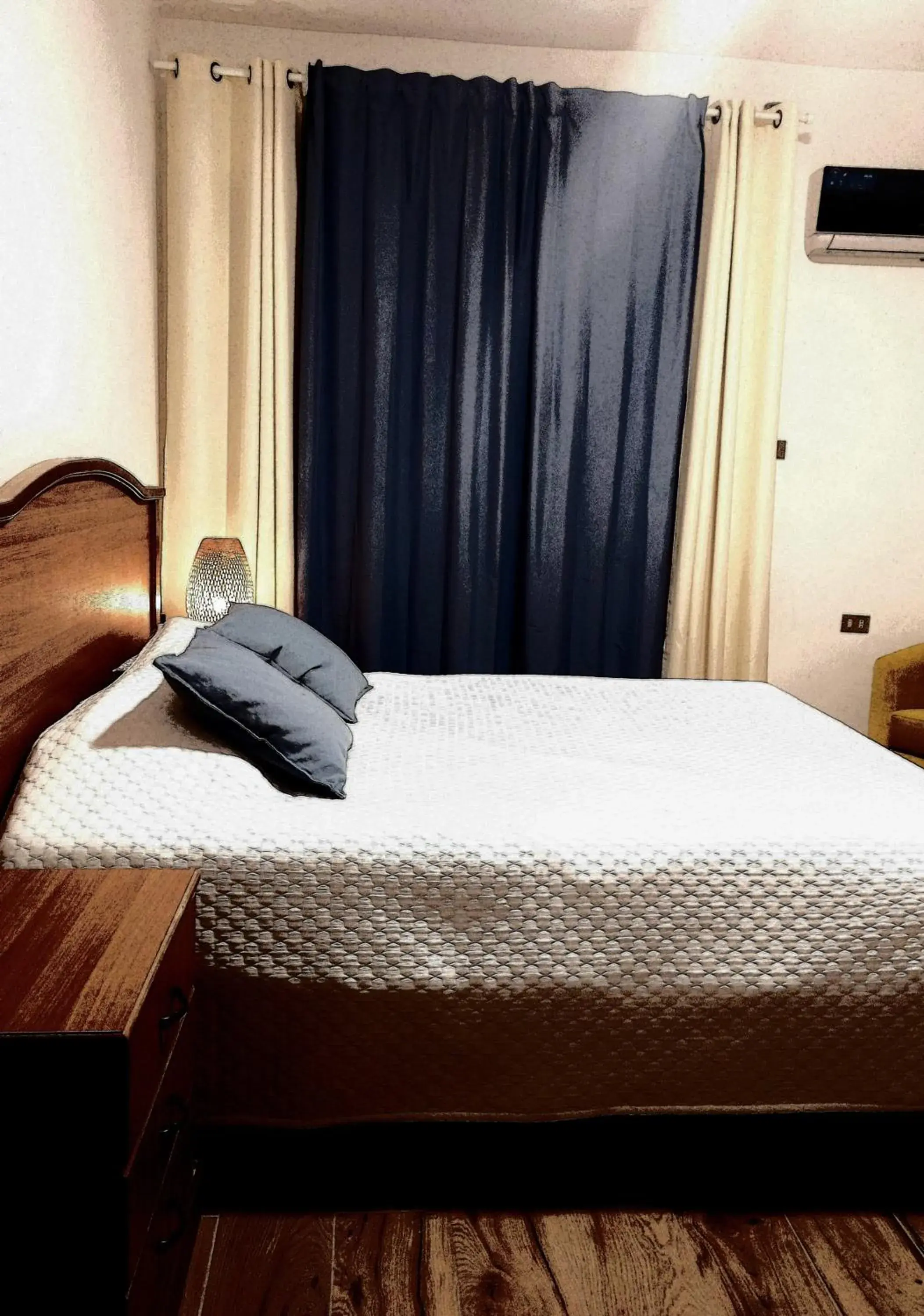 Deluxe Double Room with Extra Bed in COCO Guesthouse Deluxe Double Room with Extra Bed in COCO Guesthouse