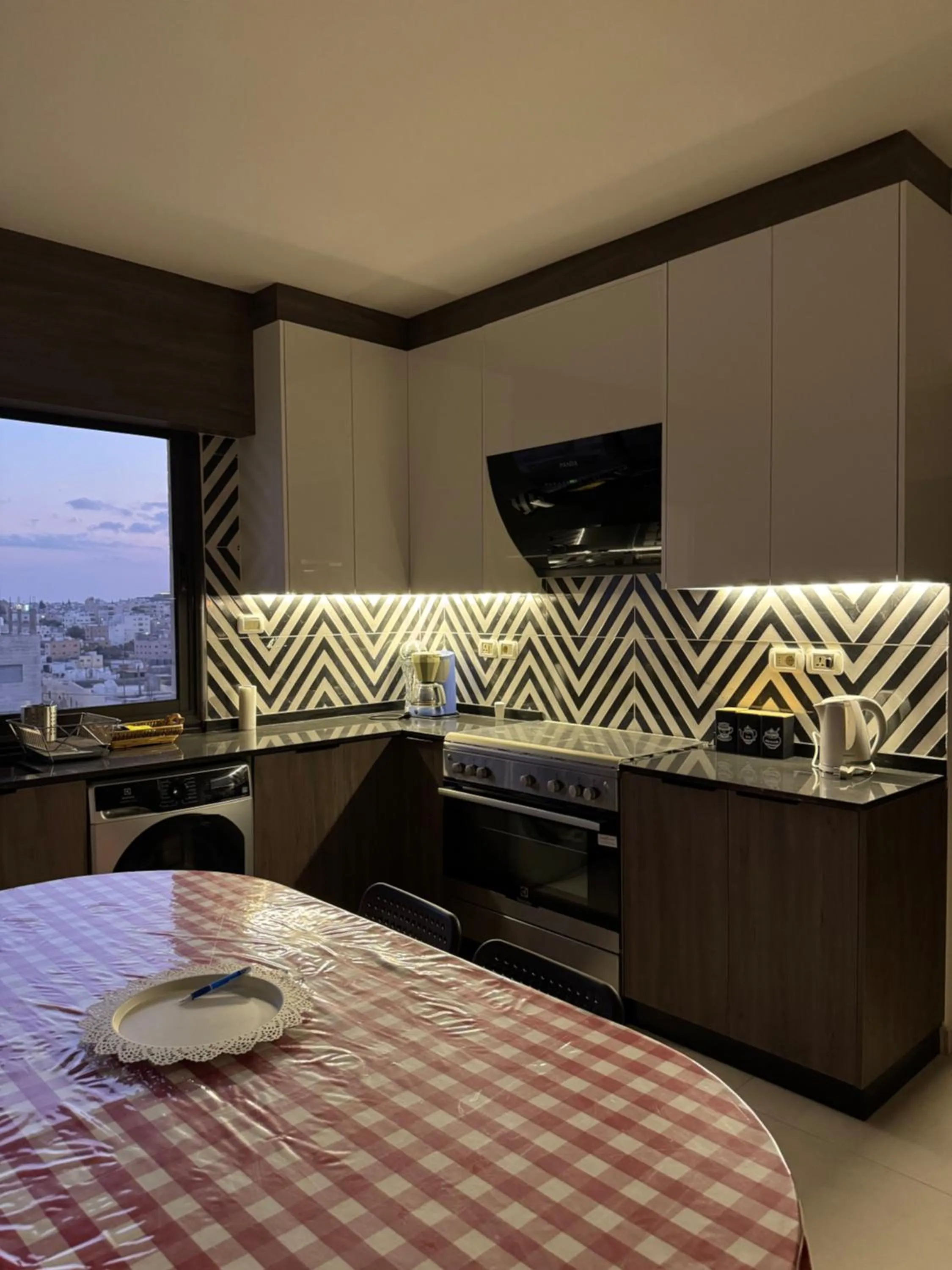 Kitchen or kitchenette in COCO Guesthouse