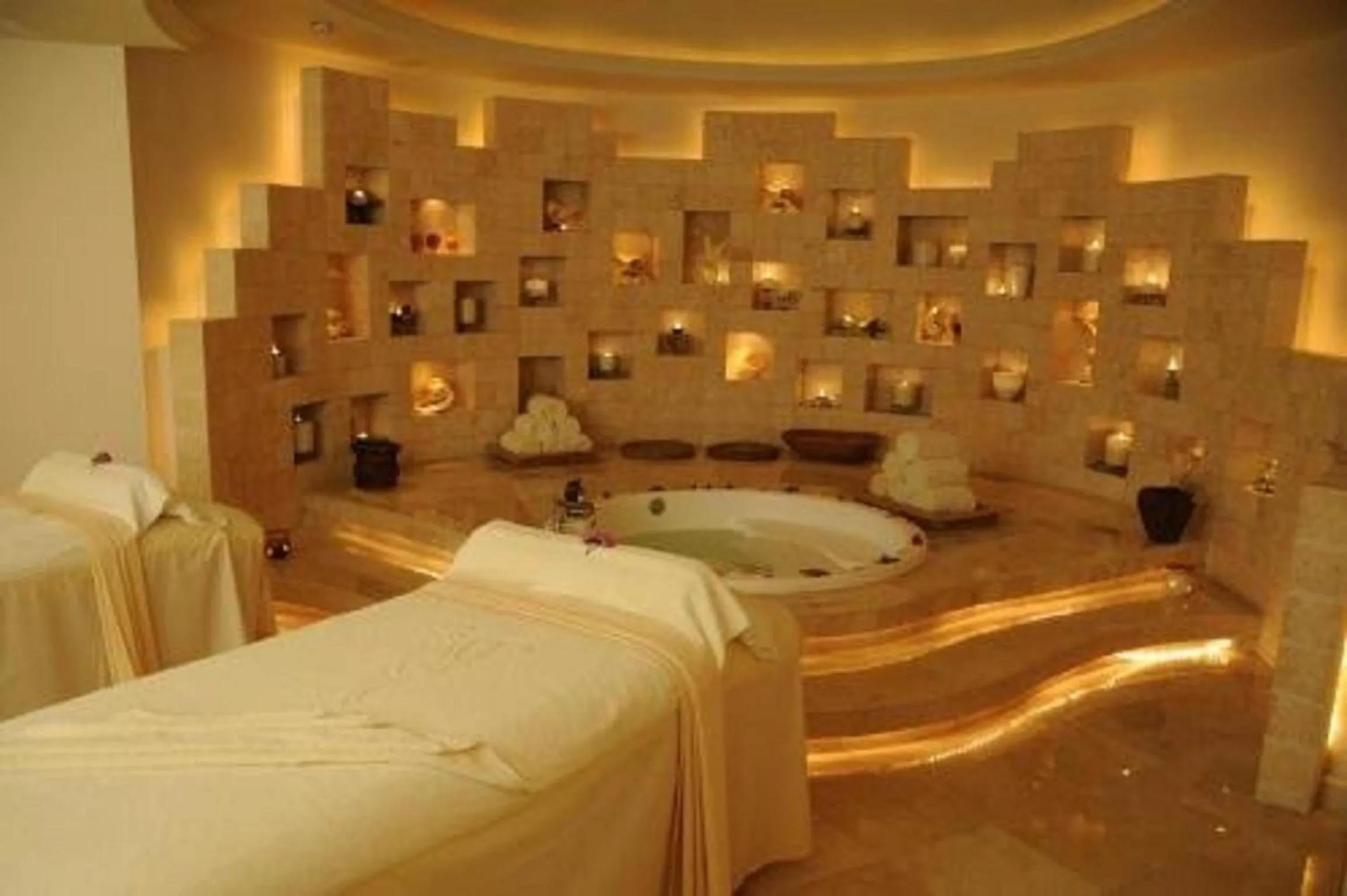 Spa and wellness centre/facilities, Bed in Crown Paradise Club Cancun - All Inclusive