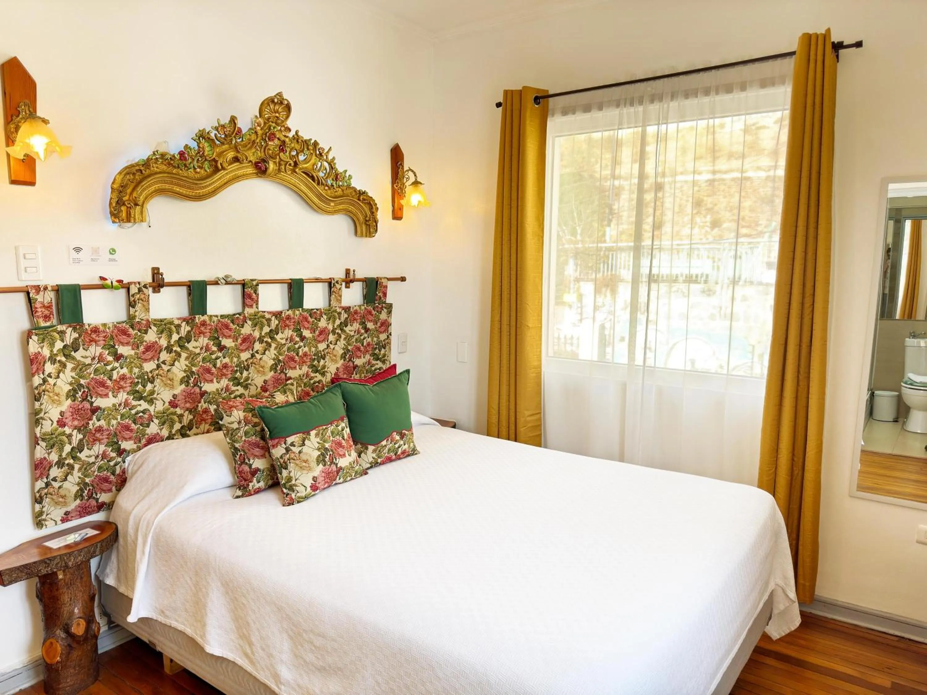 Bed in AYCA La Flora Hotel Boutique