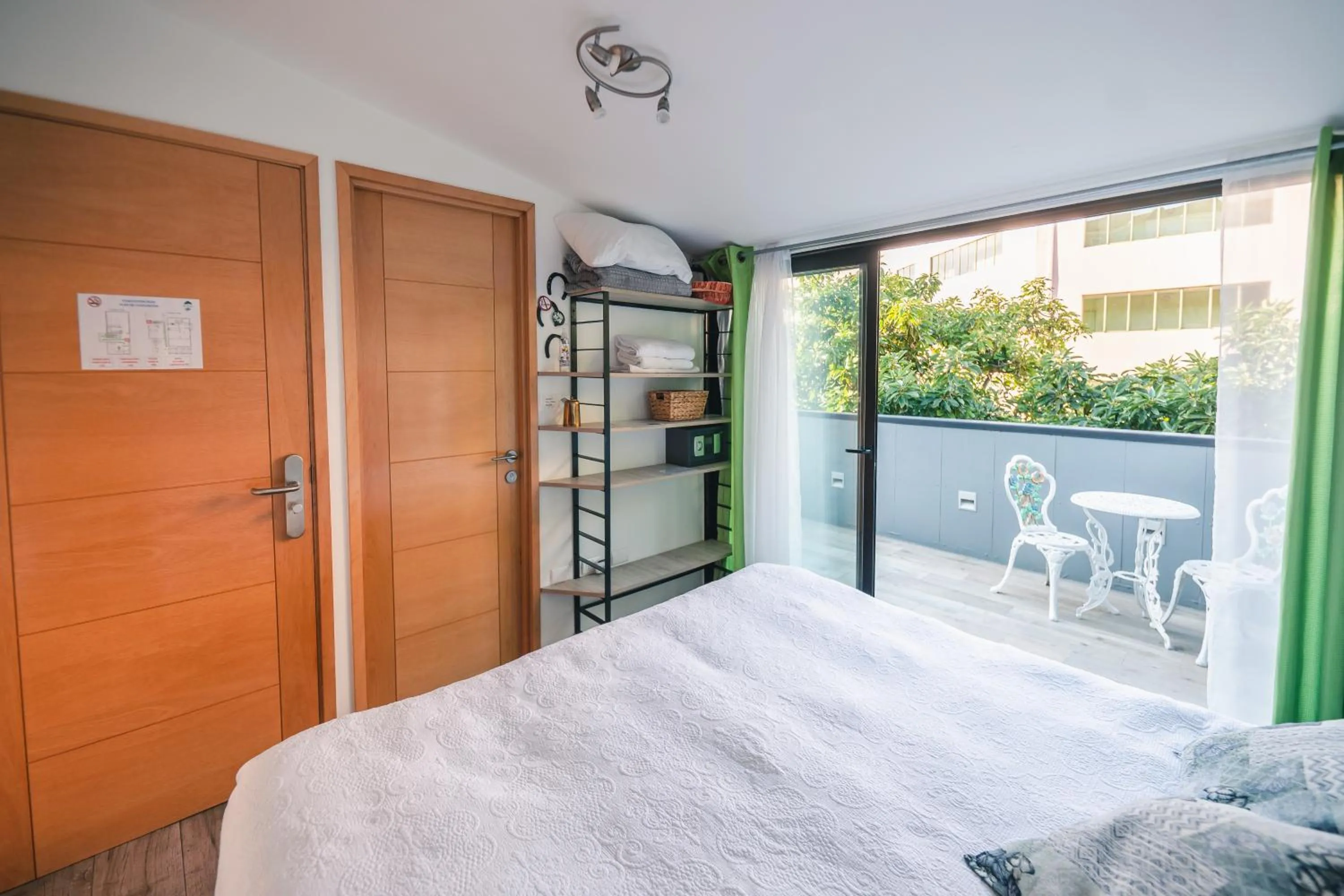 Balcony/Terrace, Bed in AYCA La Flora Hotel Boutique