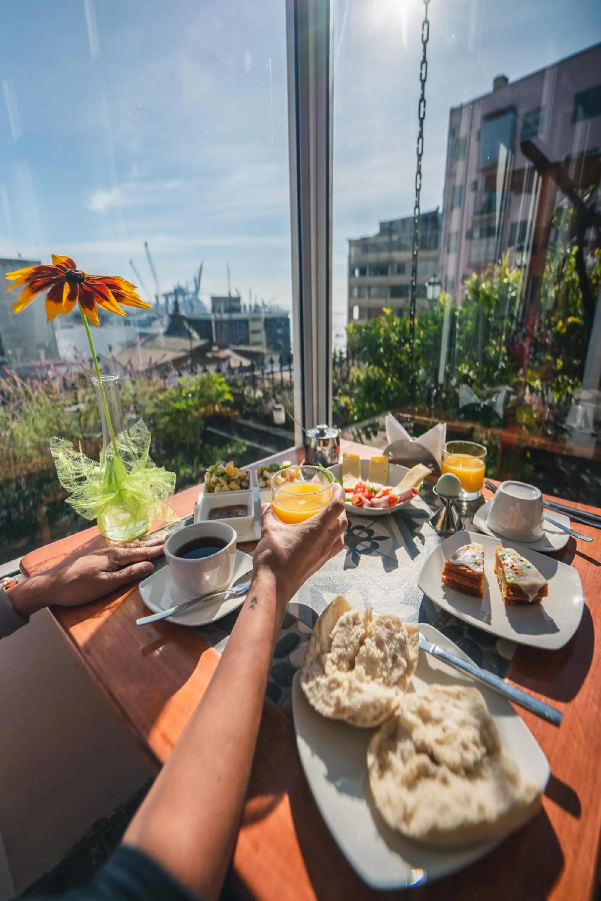 Breakfast in AYCA La Flora Hotel Boutique