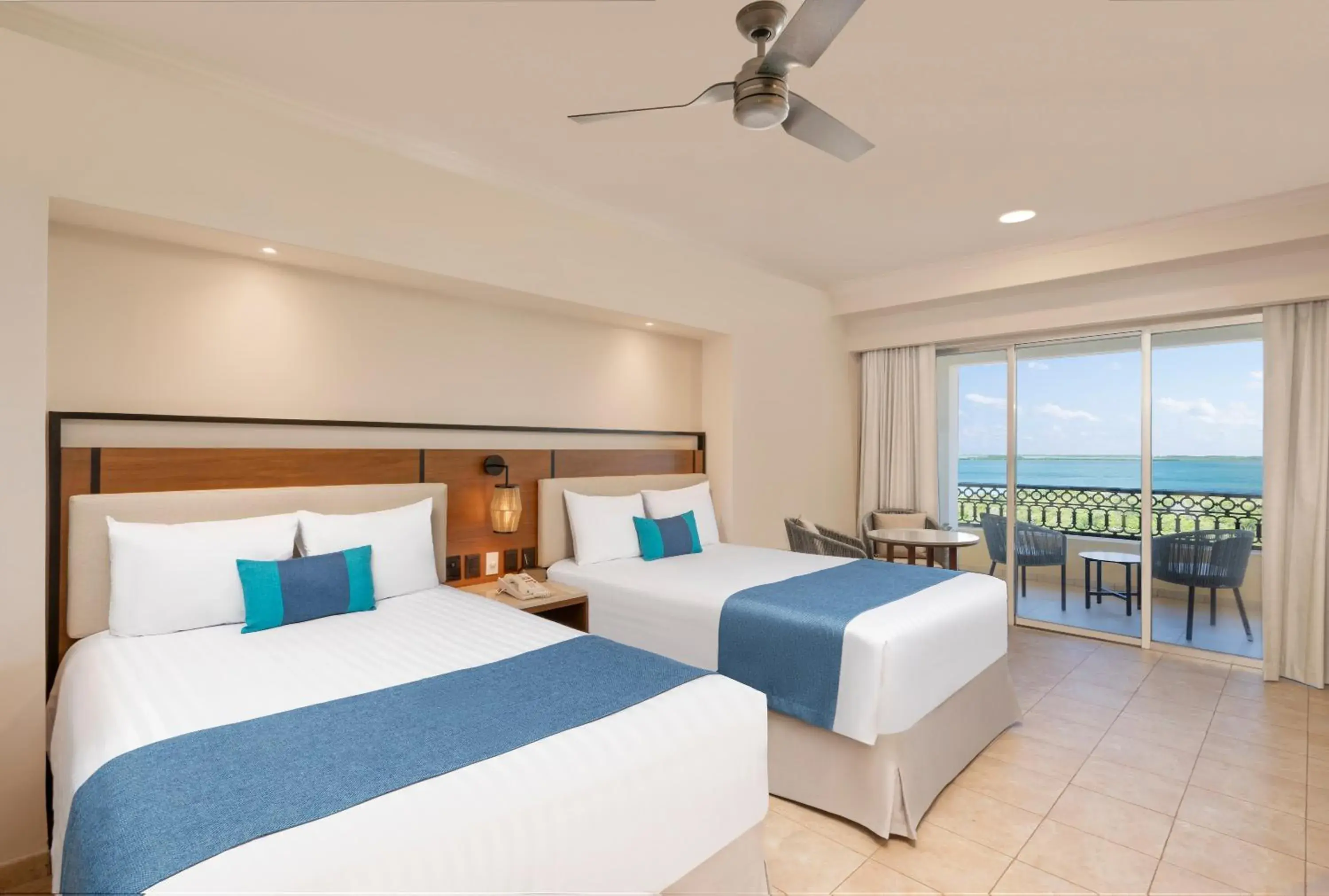 Deluxe Room with Lagoon View - single occupancy in GR Solaris Cancun - All Inclusive Deluxe Room with Lagoon View - single occupancy in GR Solaris Cancun - All Inclusive