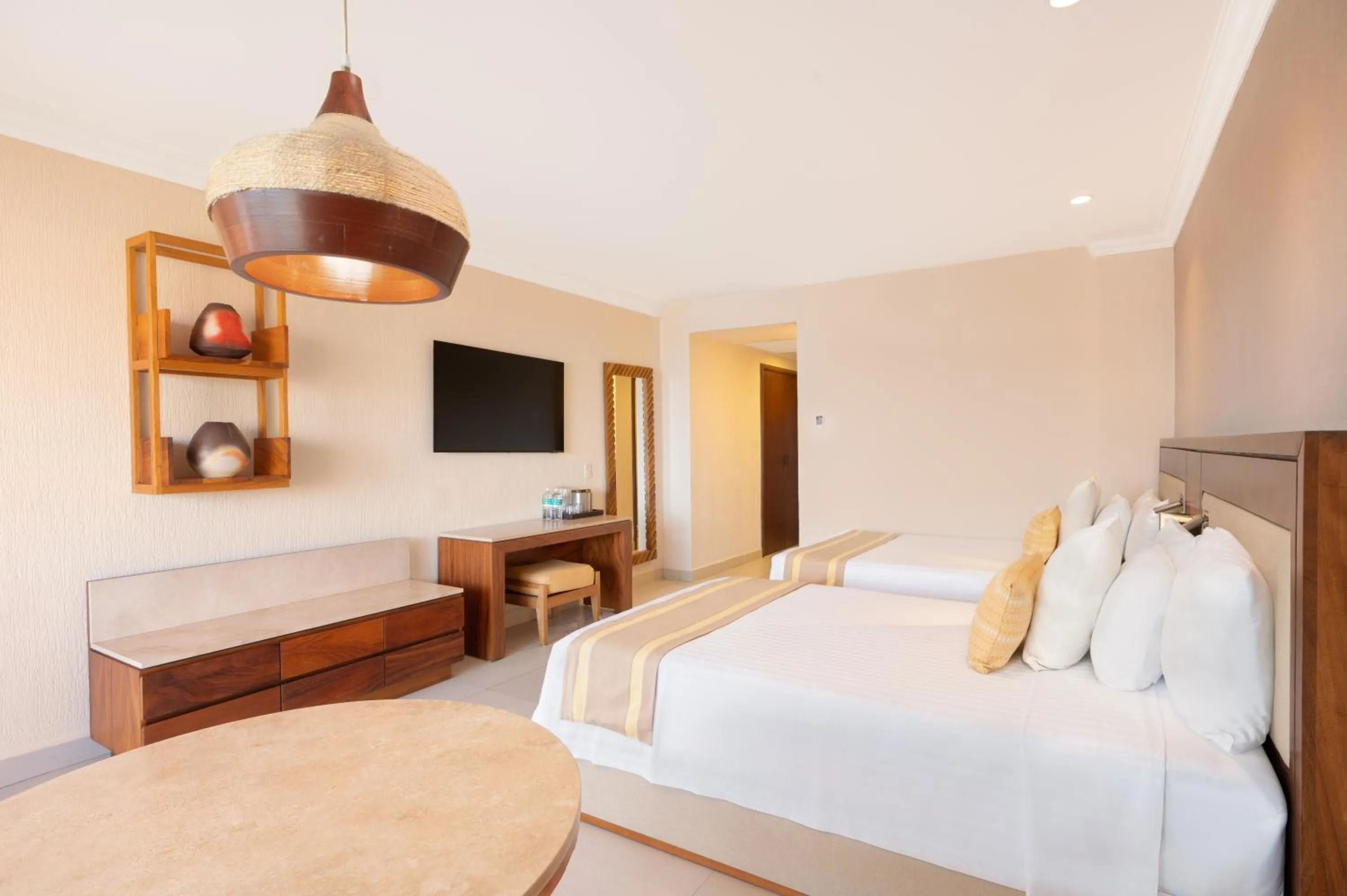 Bed in Royal Solaris Los Cabos - All Inclusive