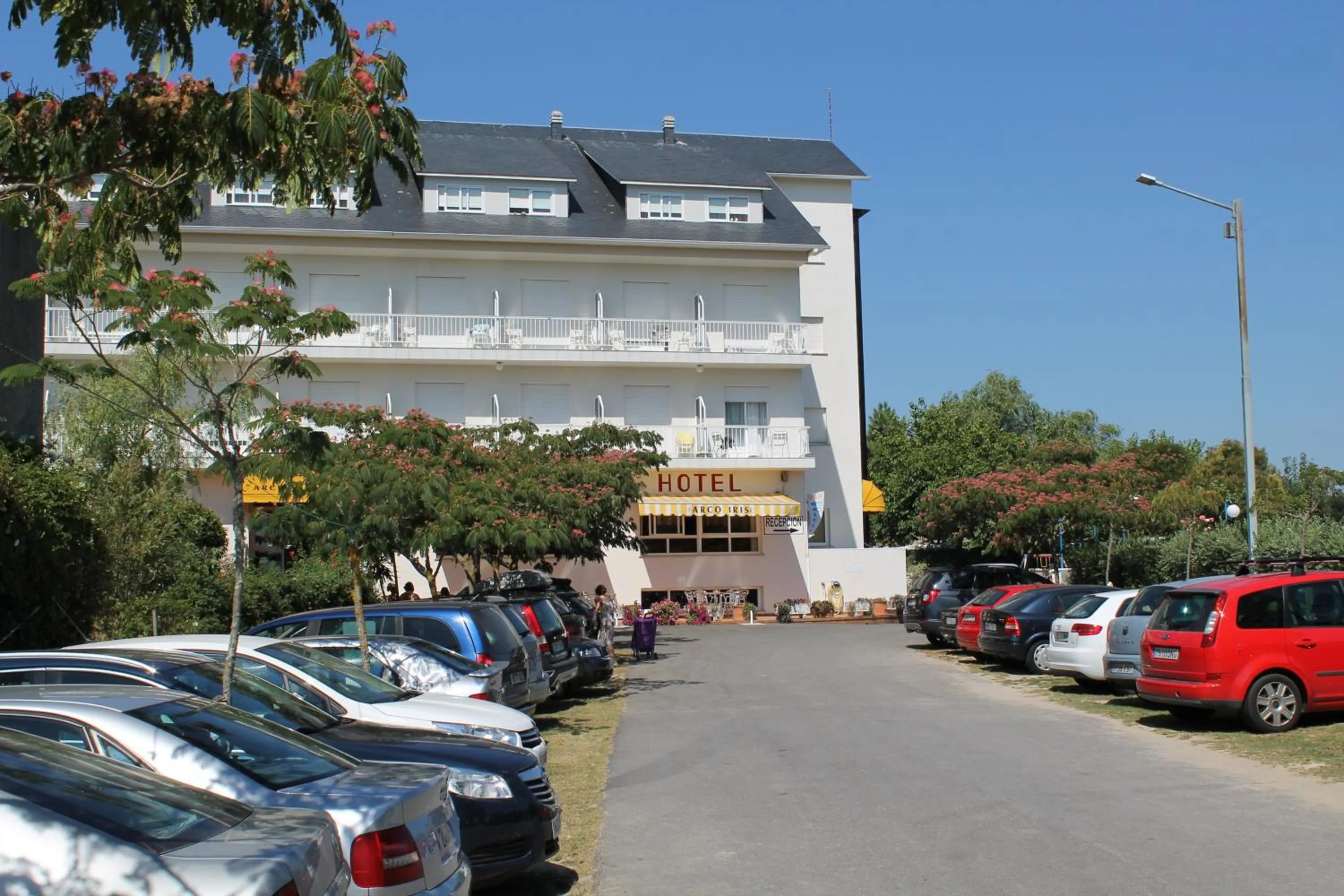 Facade/entrance in Hotel Arco Iris