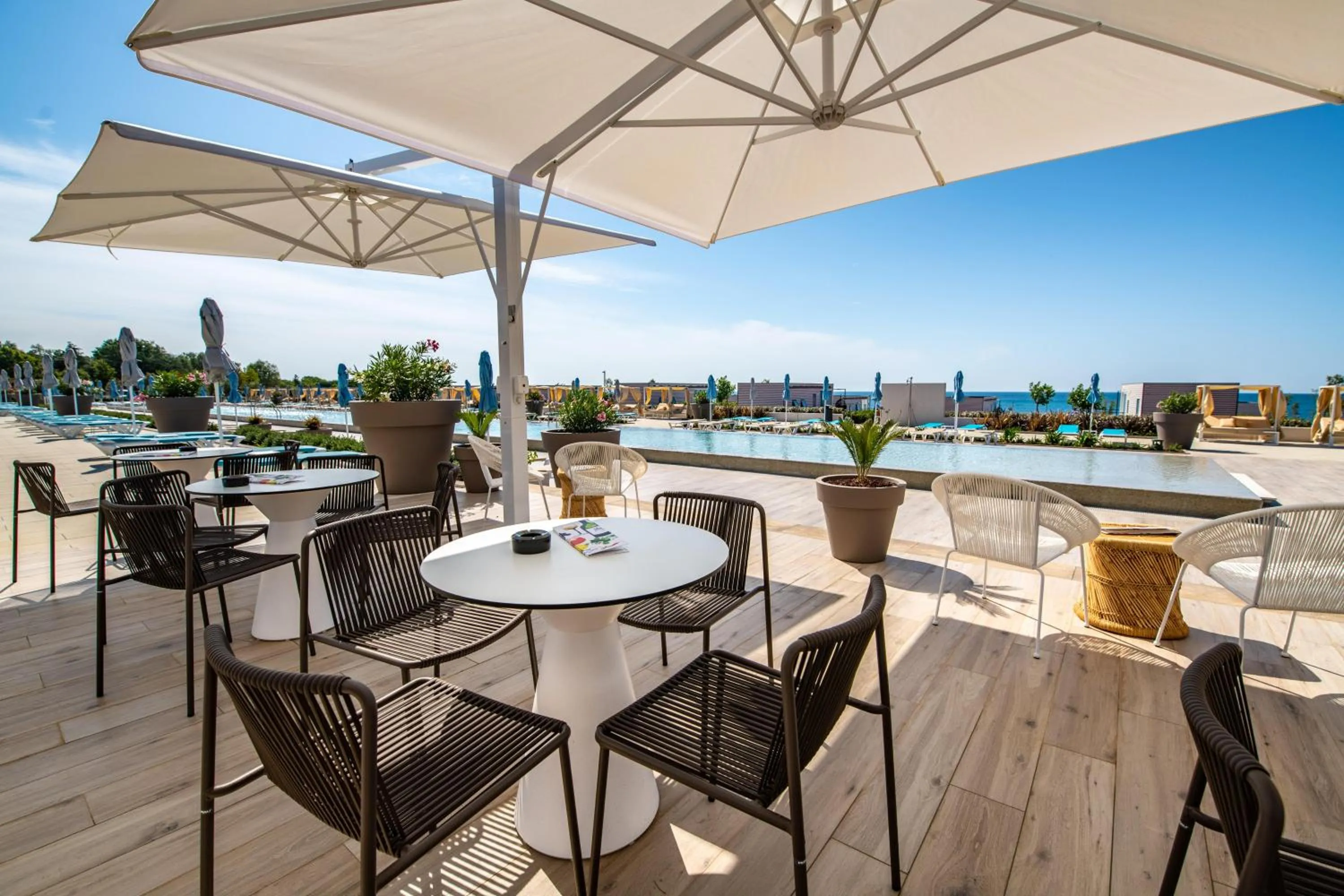 Lounge or bar in Kazela Apartments