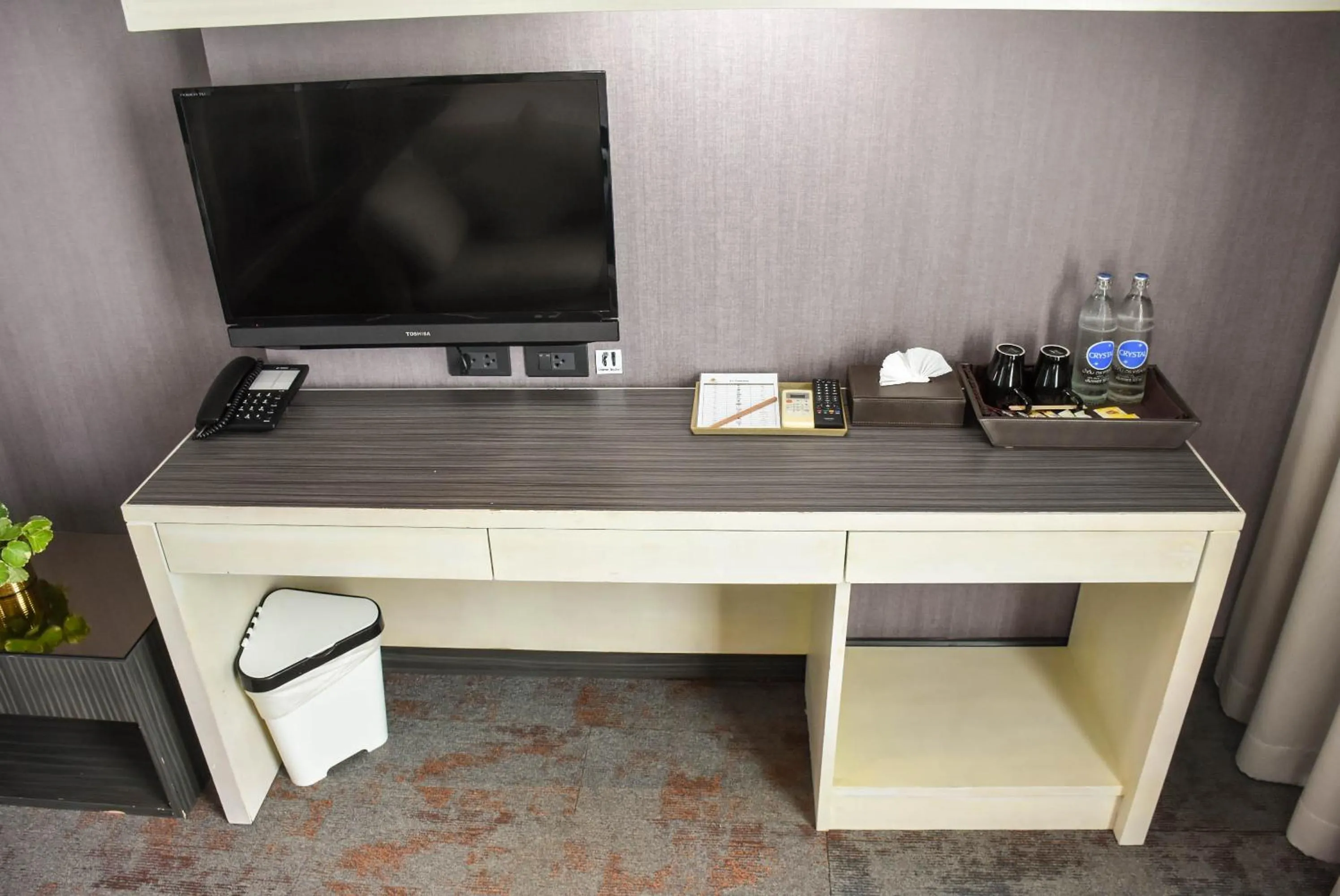 TV and multimedia in Chor Cher The Luxury Green Hotel - SHA Extra Plus