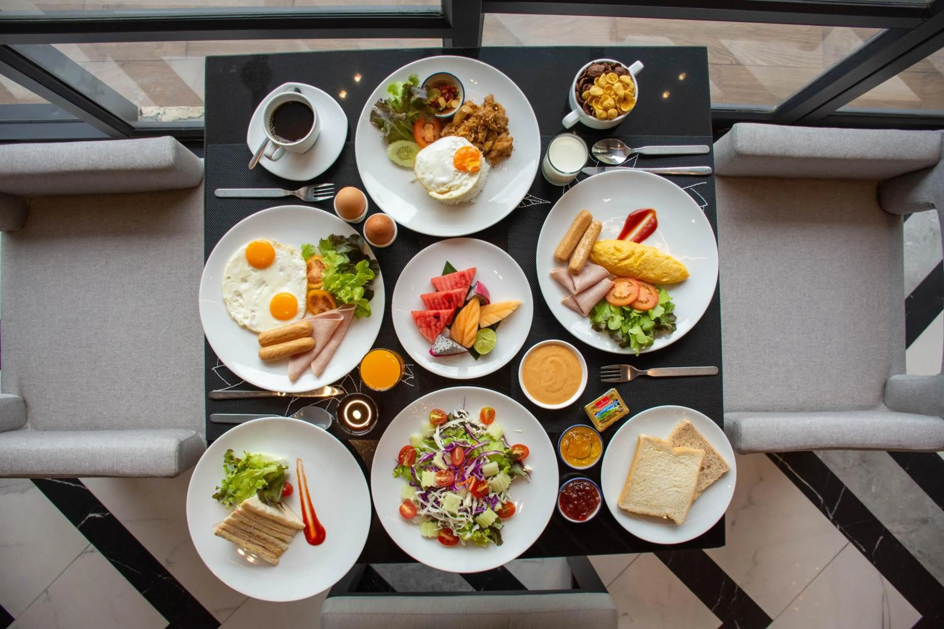 Restaurant/places to eat in Chor Cher The Luxury Green Hotel - SHA Extra Plus