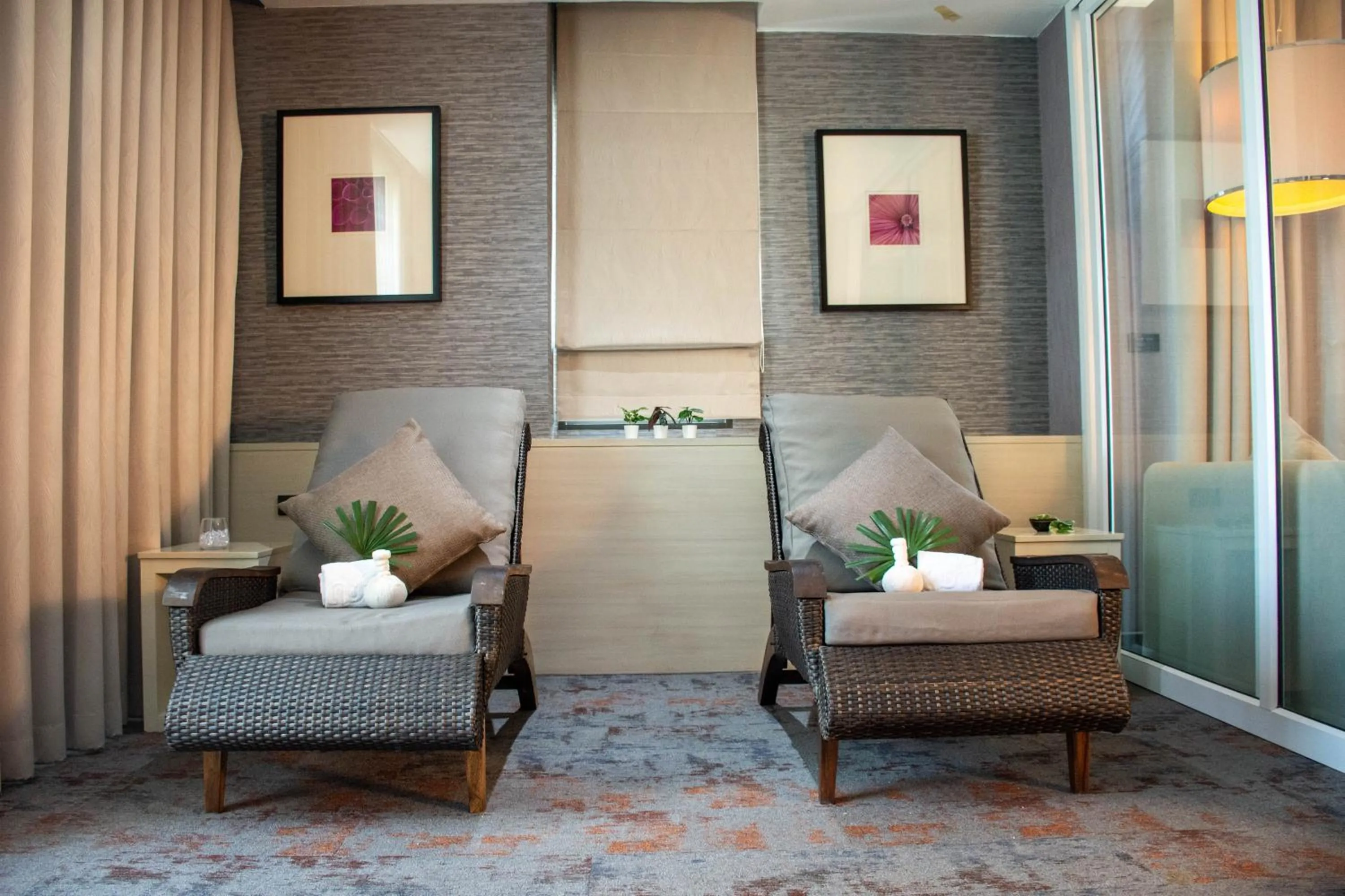 Massage in Chor Cher The Luxury Green Hotel - SHA Extra Plus