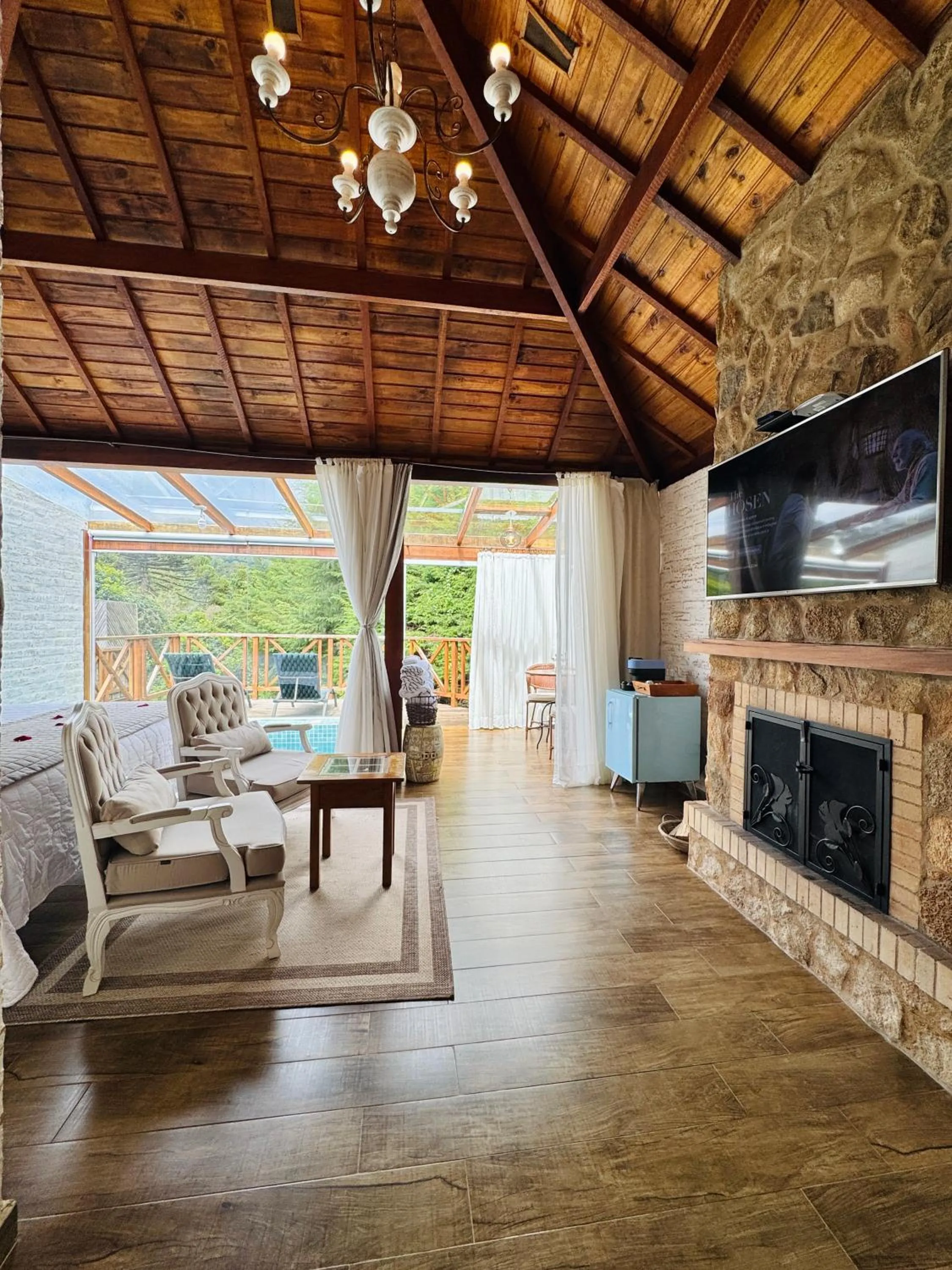 TV and multimedia in Pousada Villa Monte Verde