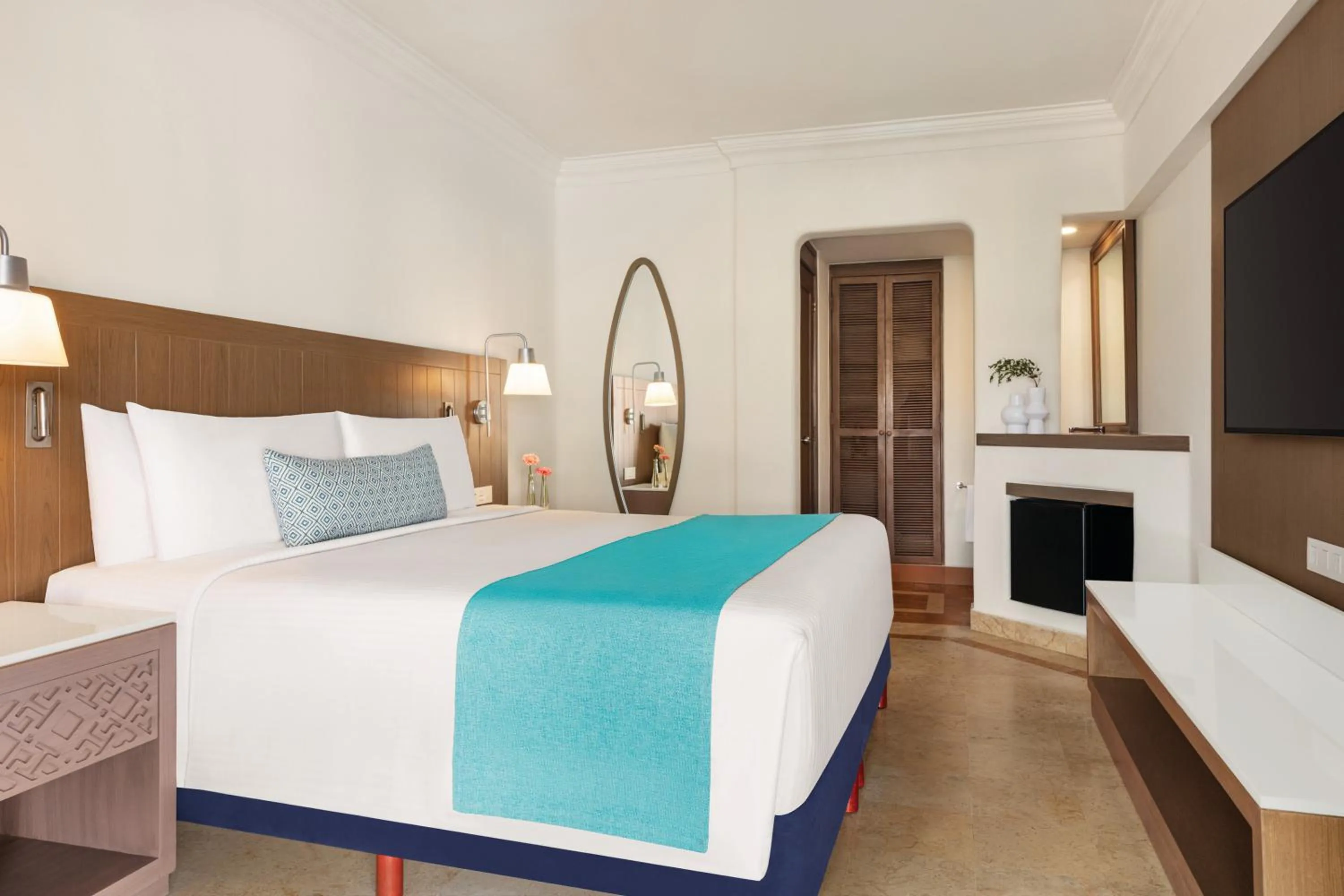 Bed in Wyndham Alltra Playa del Carmen Adults Only All Inclusive