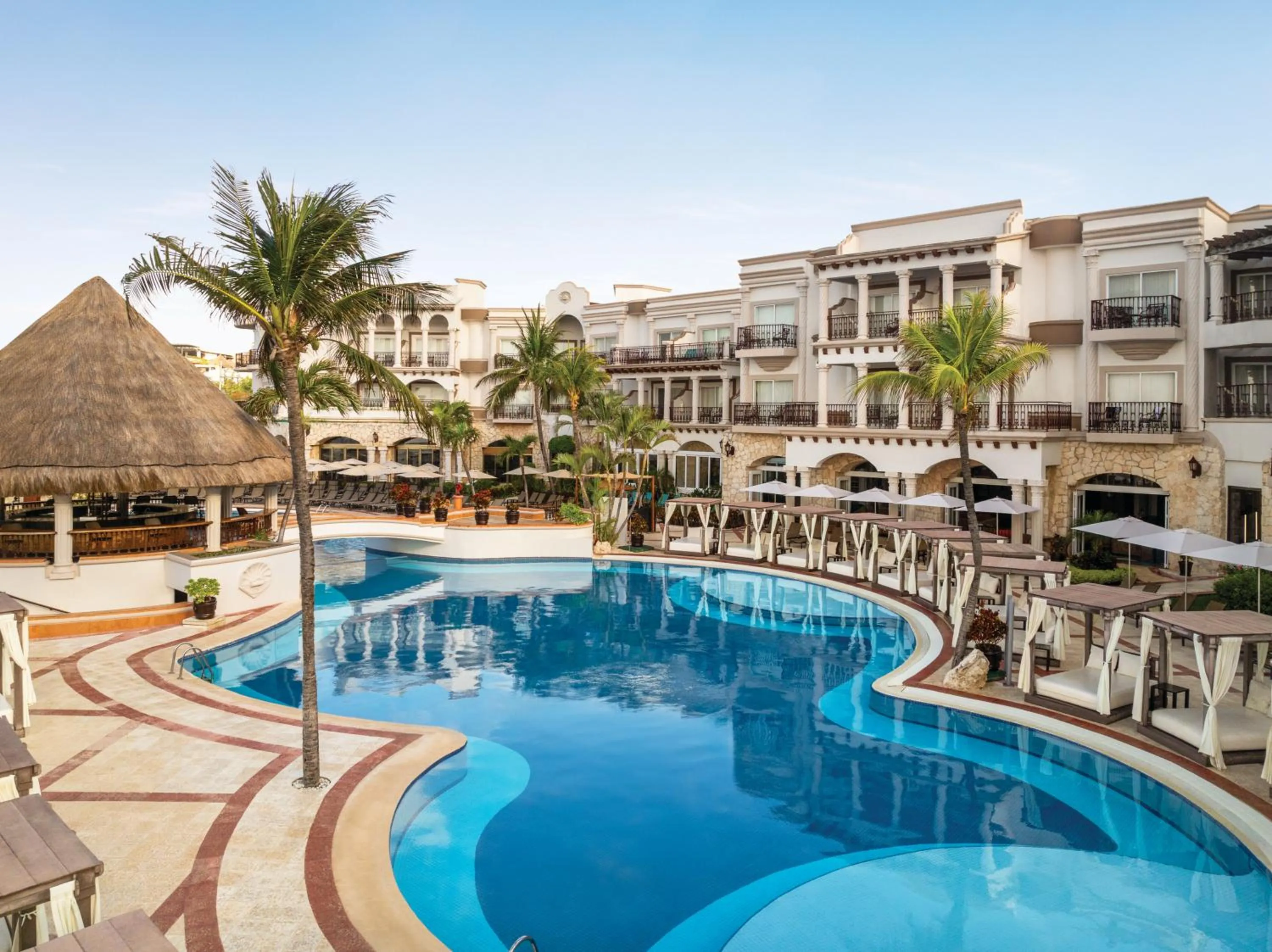 Pool view in Wyndham Alltra Playa del Carmen Adults Only All Inclusive