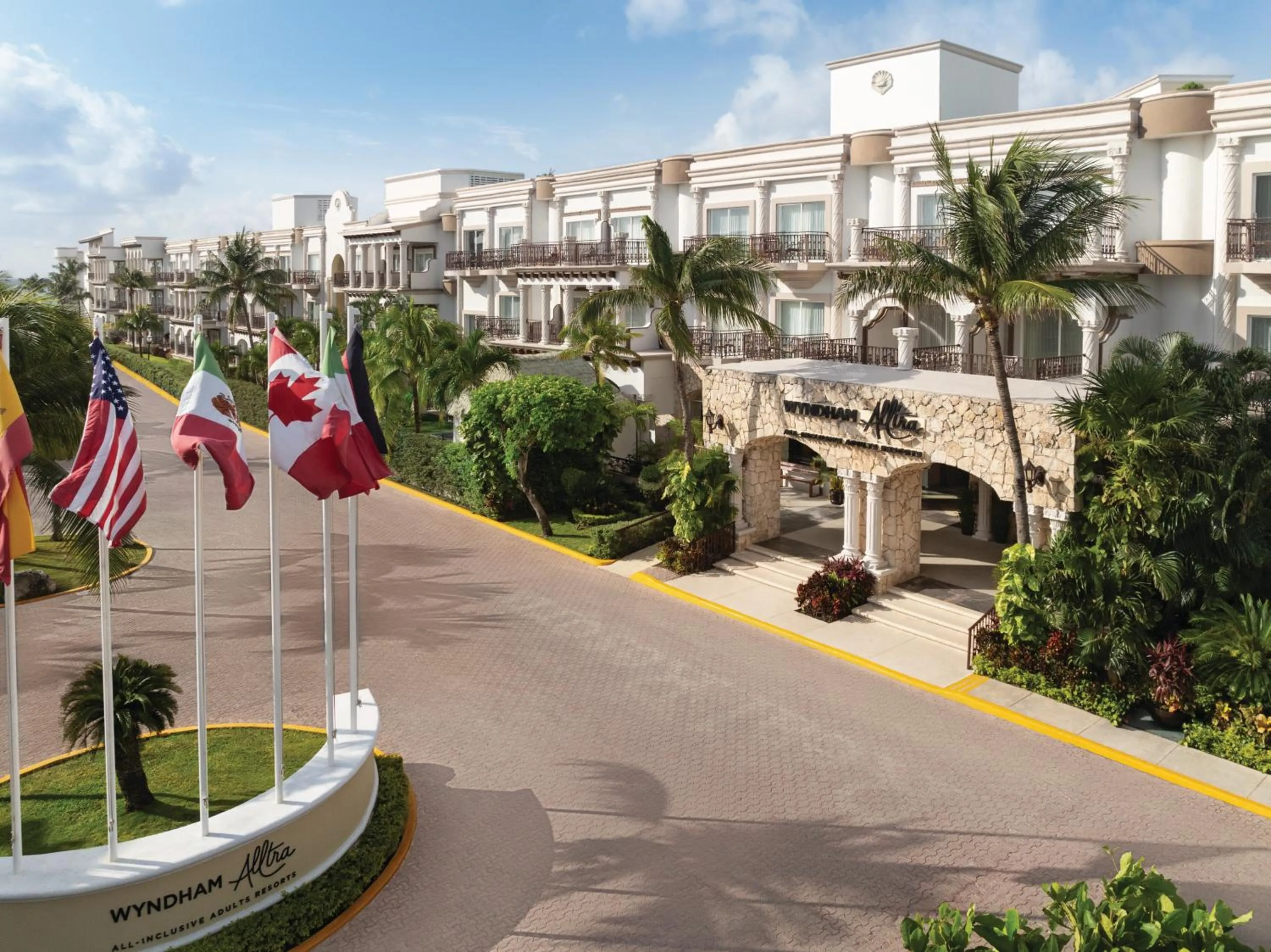 Property building in Wyndham Alltra Playa del Carmen Adults Only All Inclusive