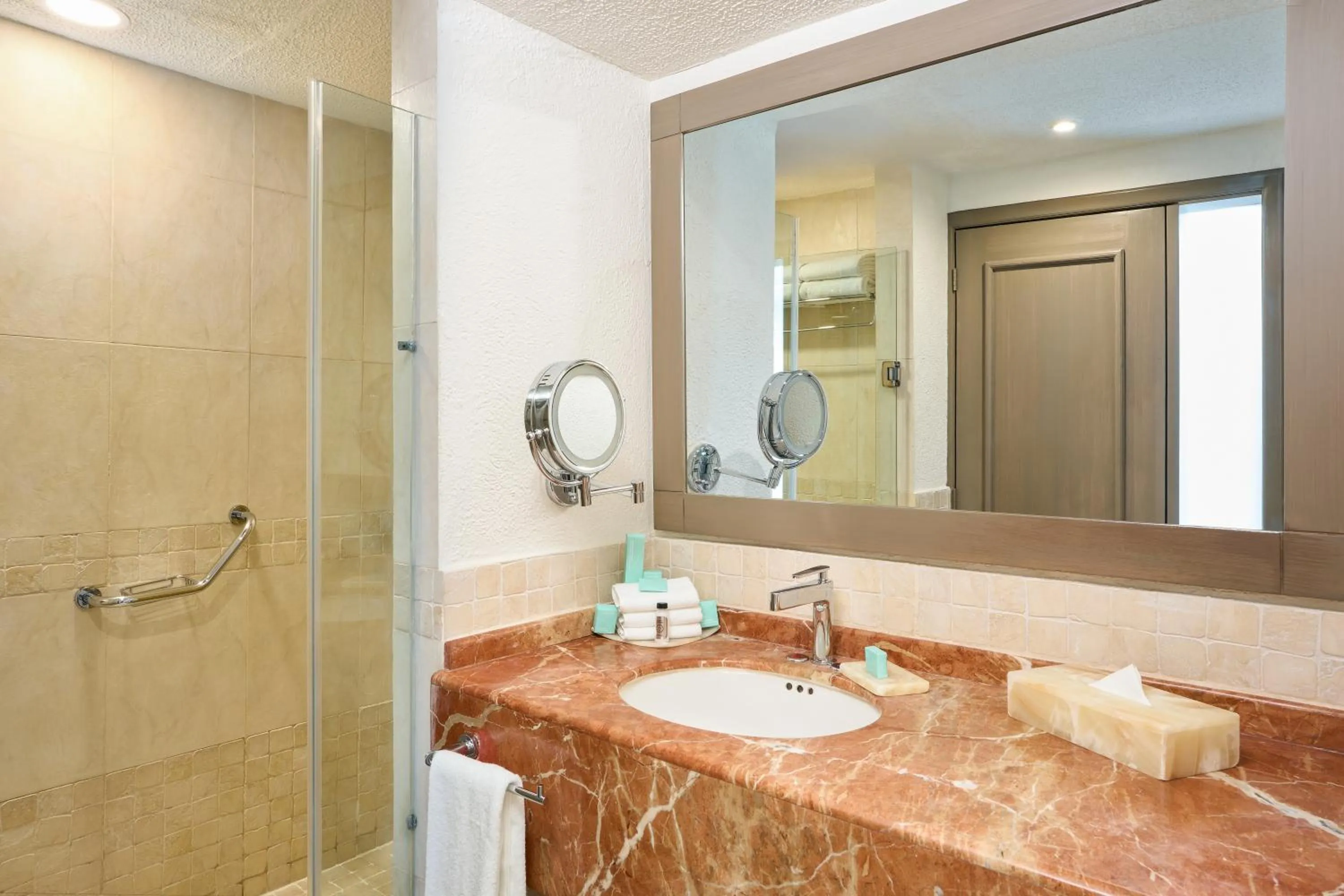 Shower in Sunscape Cancun All-Inclusive Resort & Spa by Hyatt