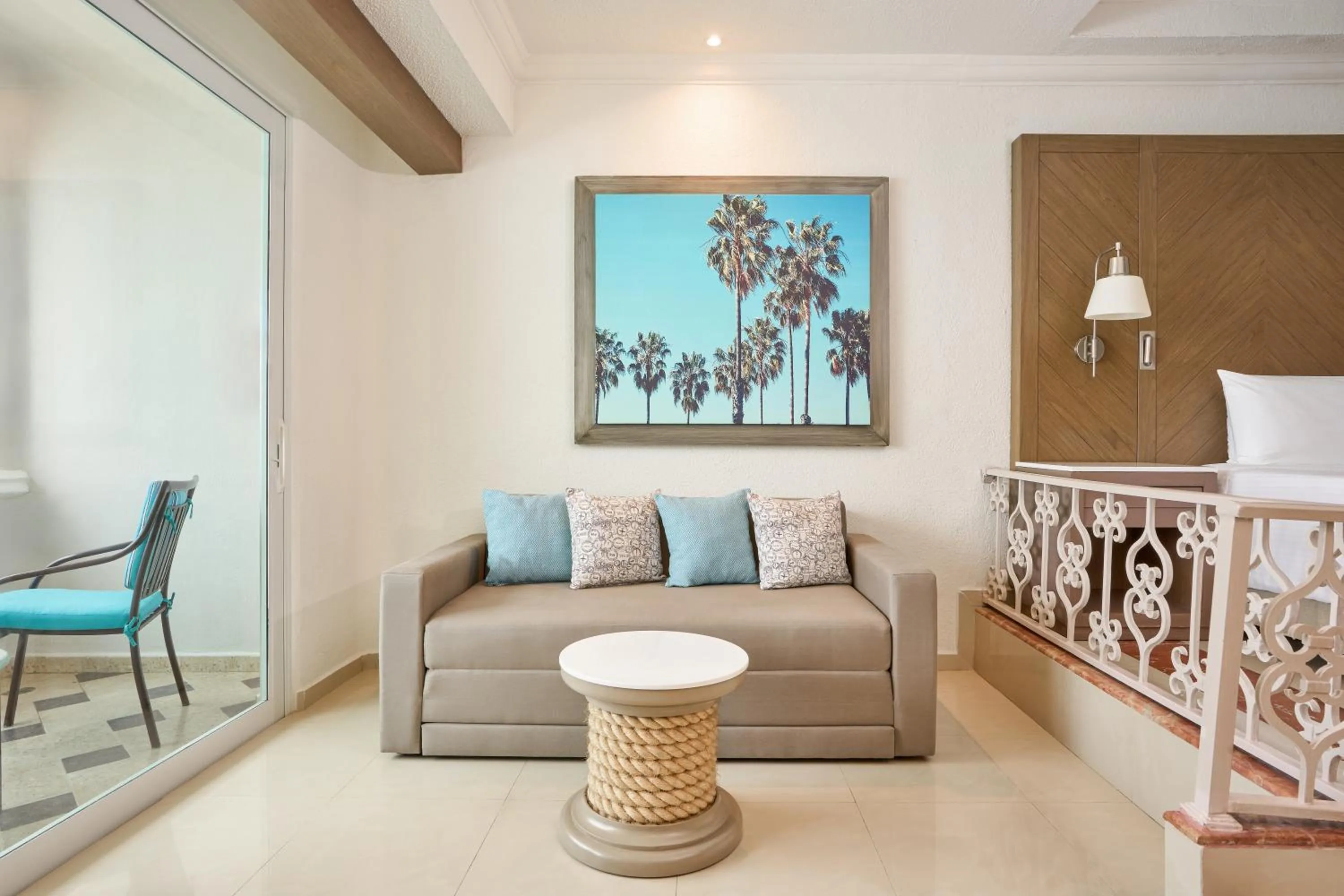 Seating area in Sunscape Cancun All-Inclusive Resort & Spa by Hyatt