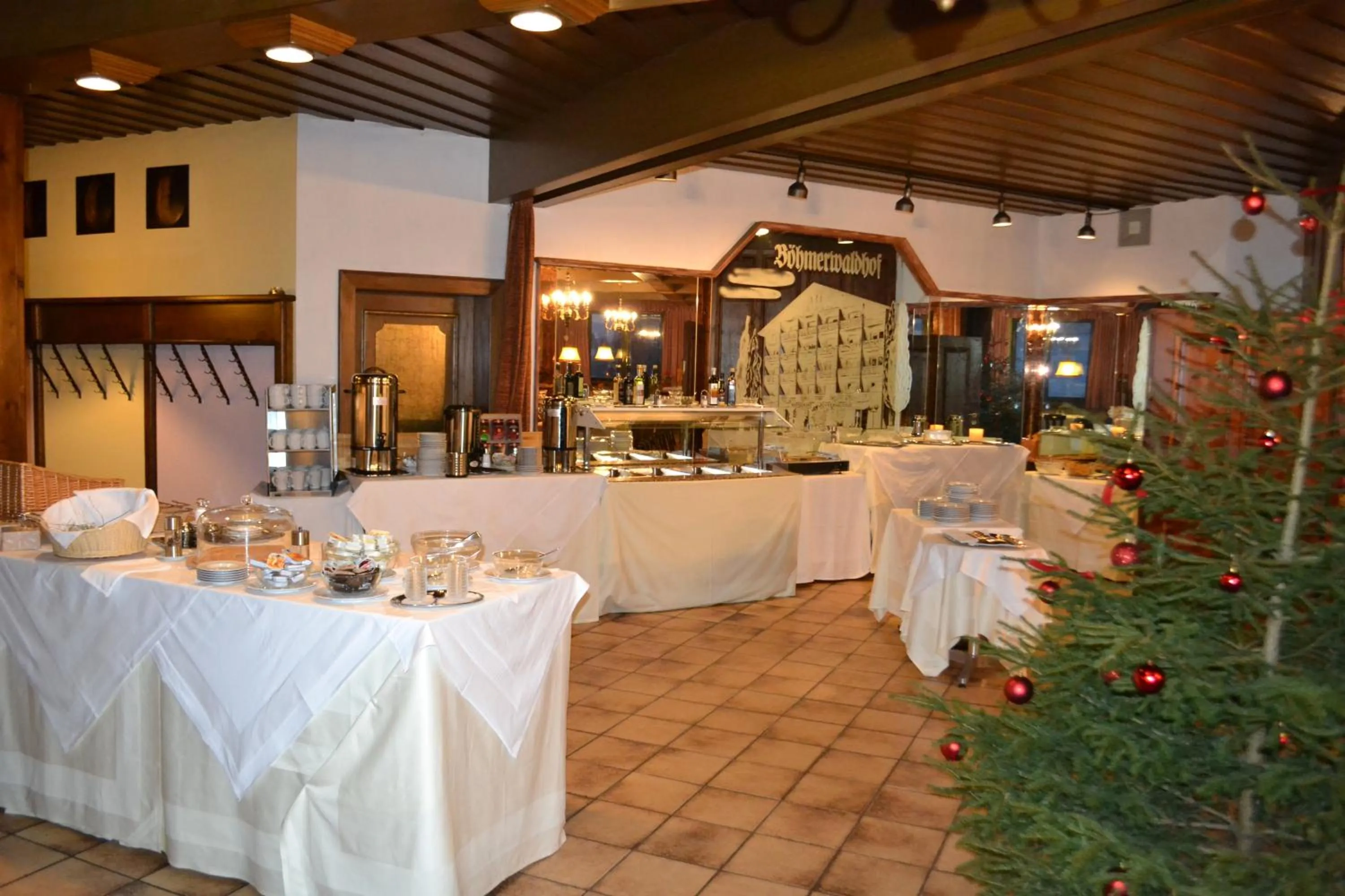 Buffet breakfast in Hotel Böhmerwaldhof