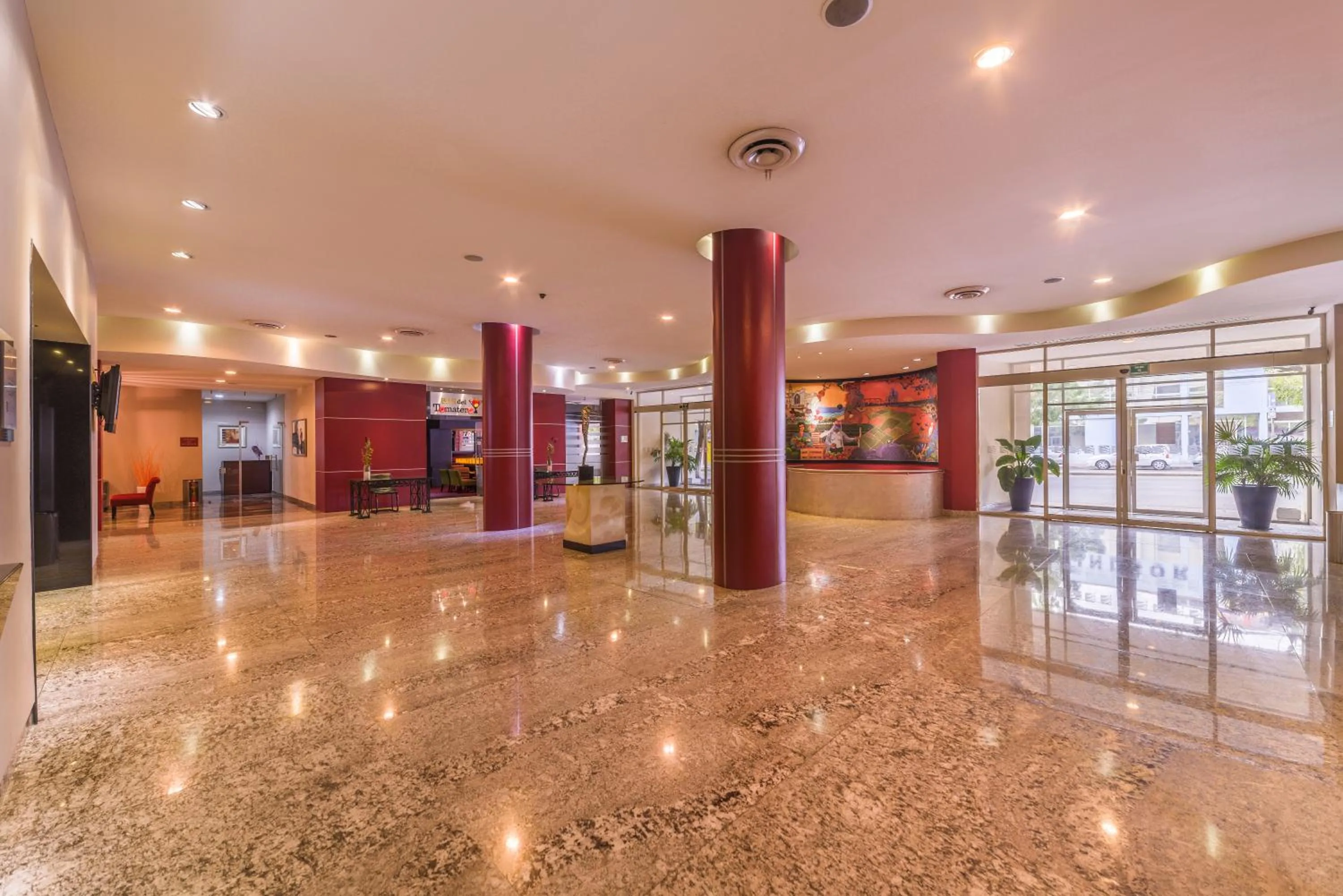 Lobby or reception in Wyndham Executivo Culiacan