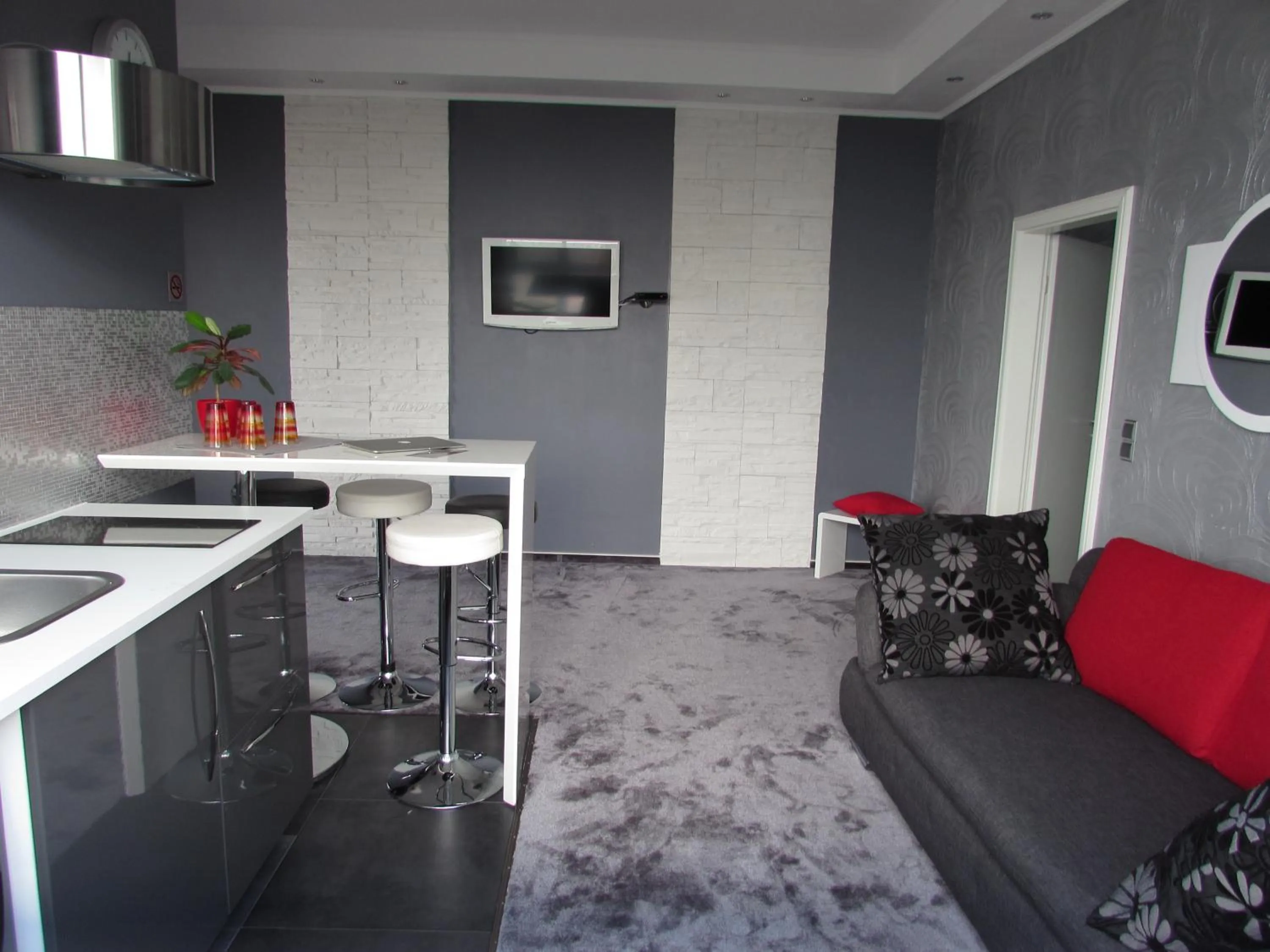 Photo of the whole room in Hotel 108