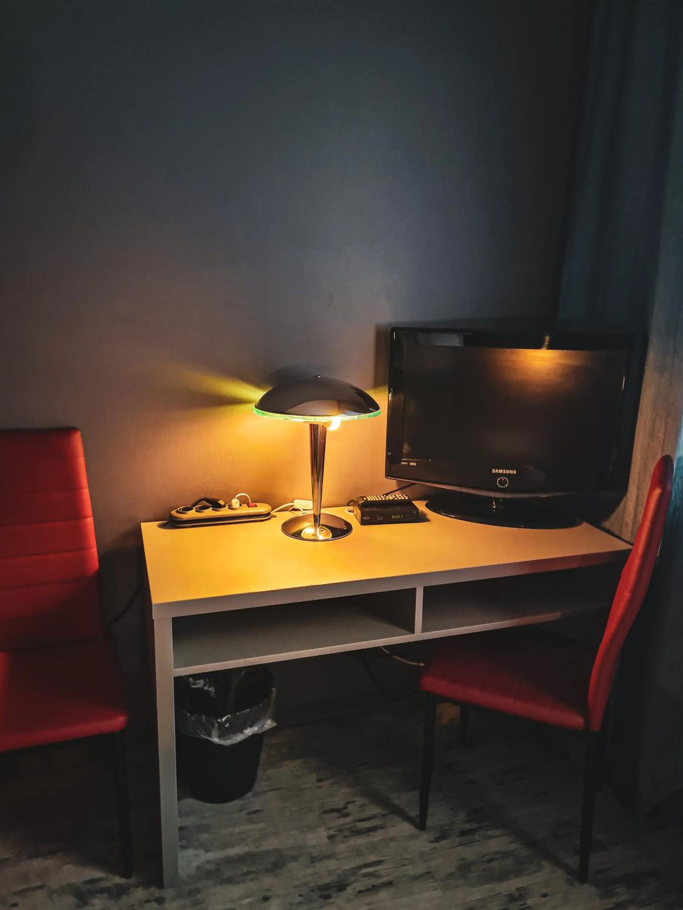 TV and multimedia in Hotel 108