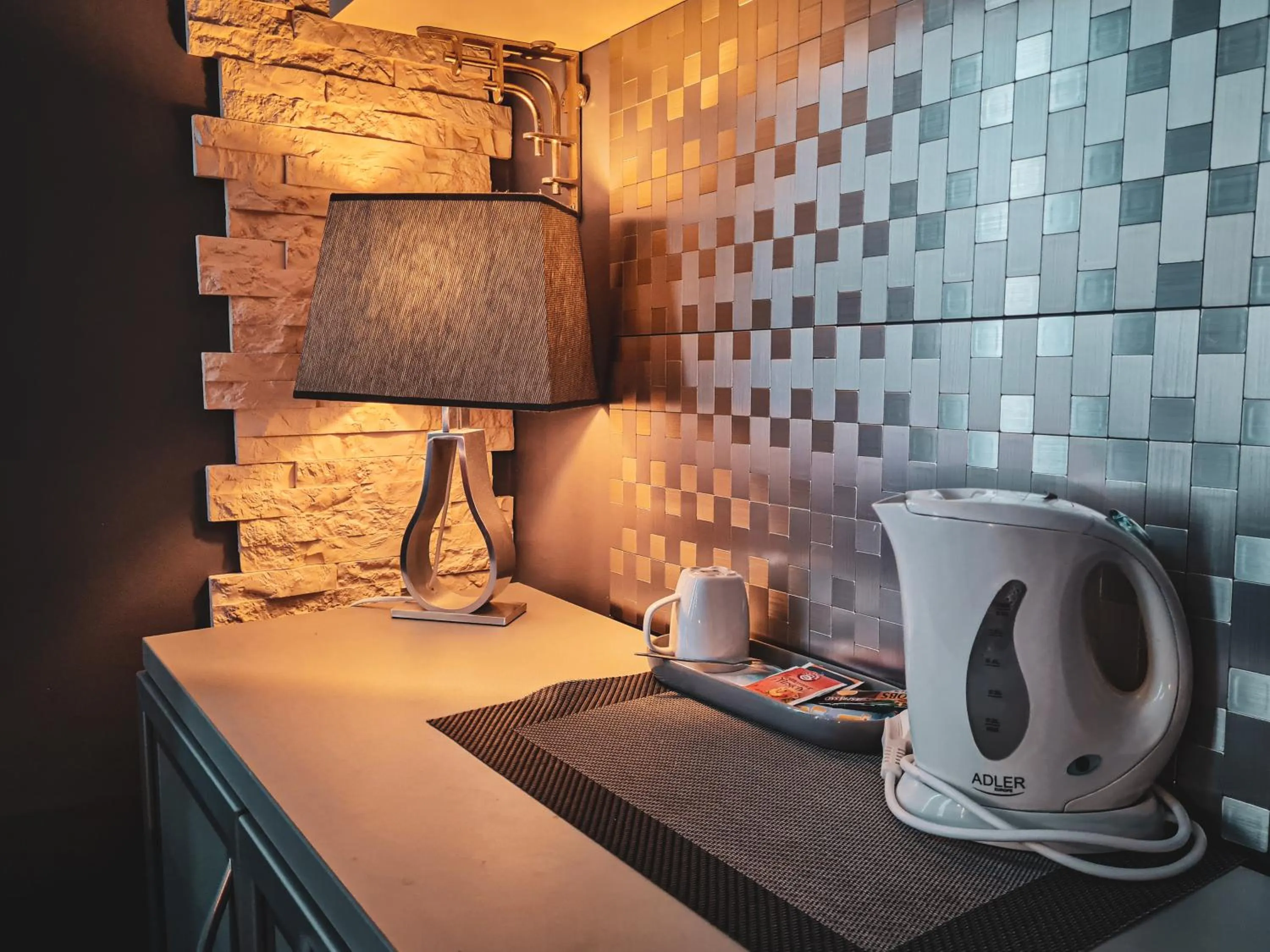 Coffee/tea facilities in Hotel 108