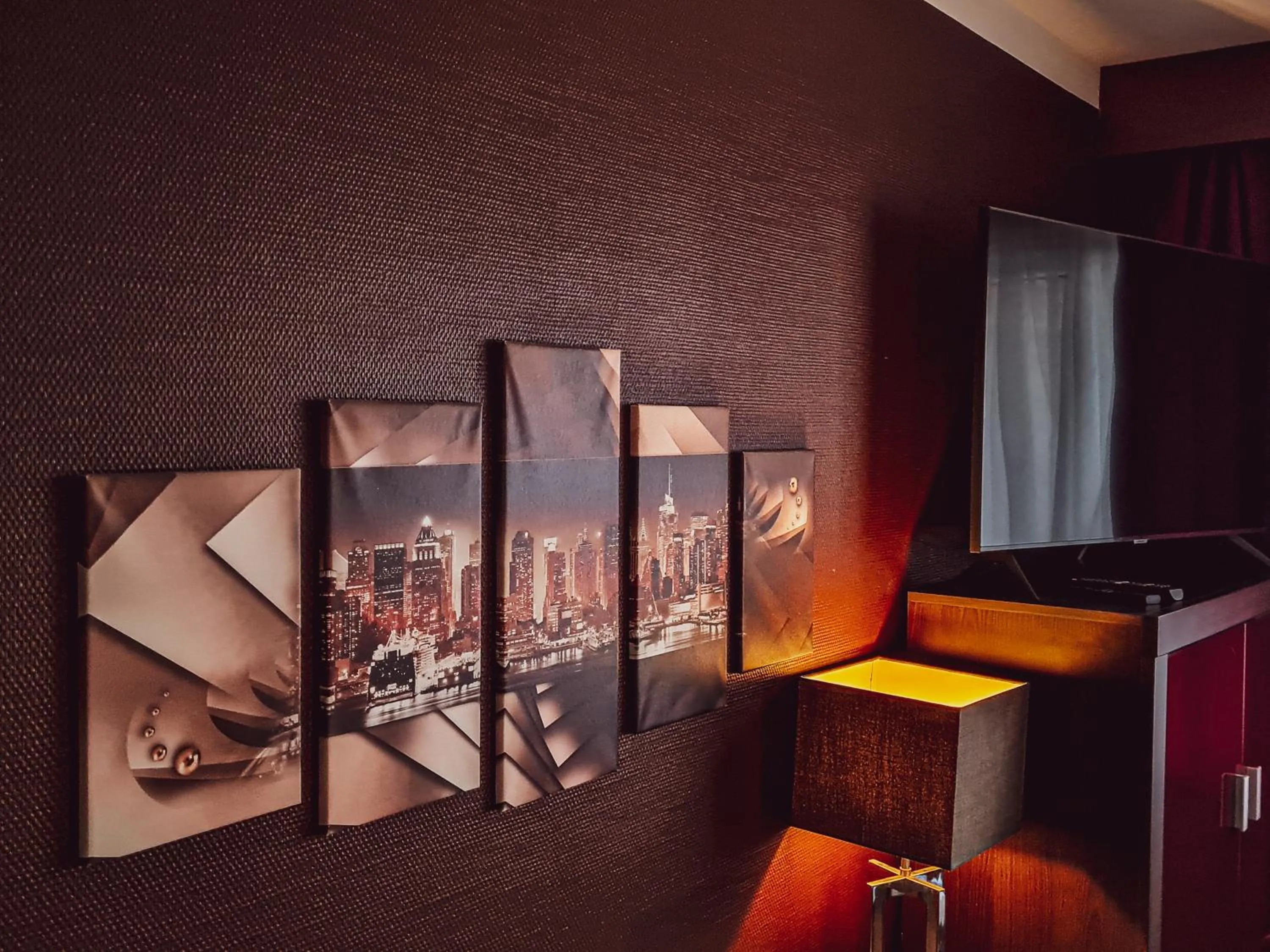 Photo of the whole room in Hotel 108