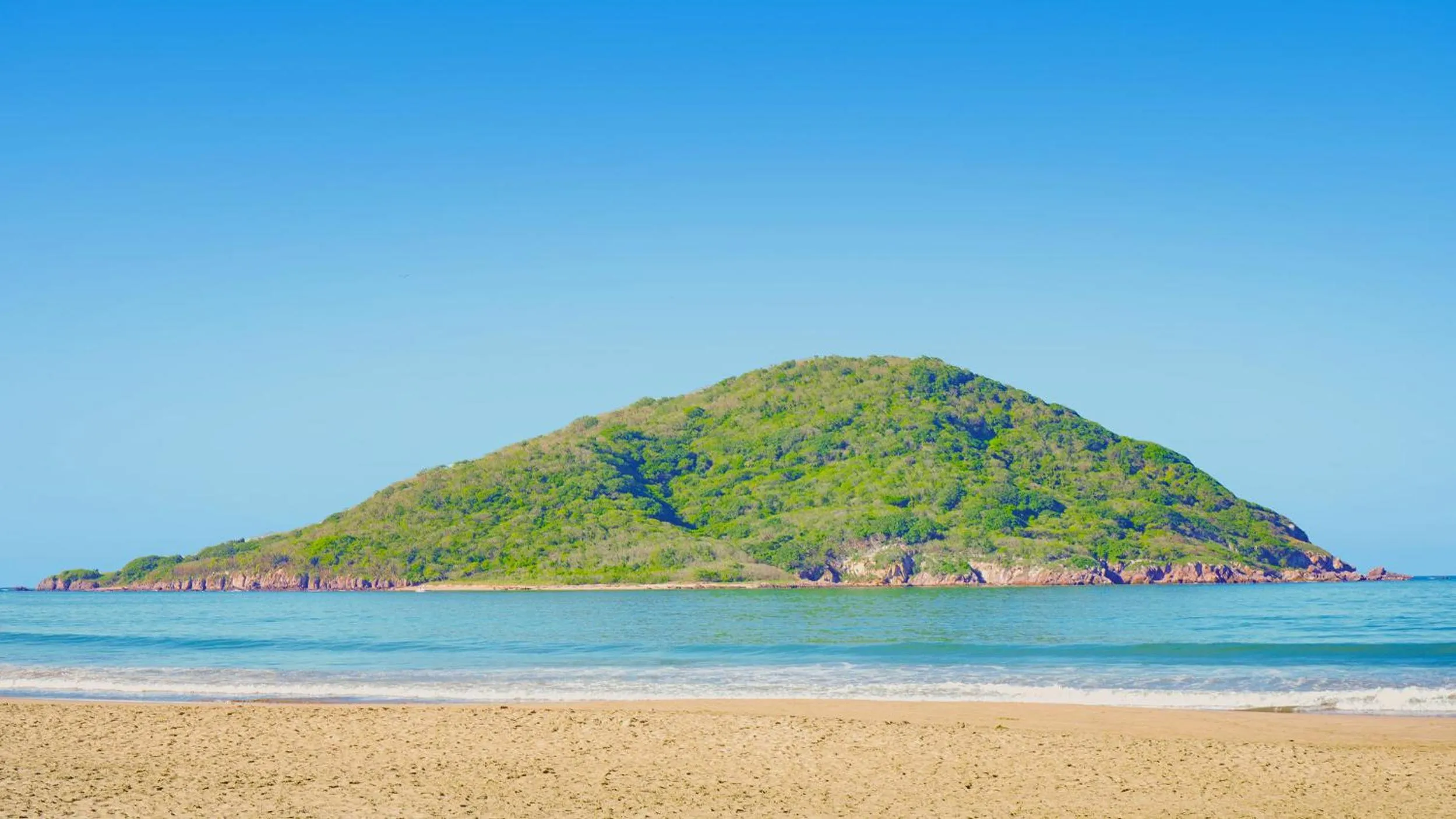 Beach in Luna Palace