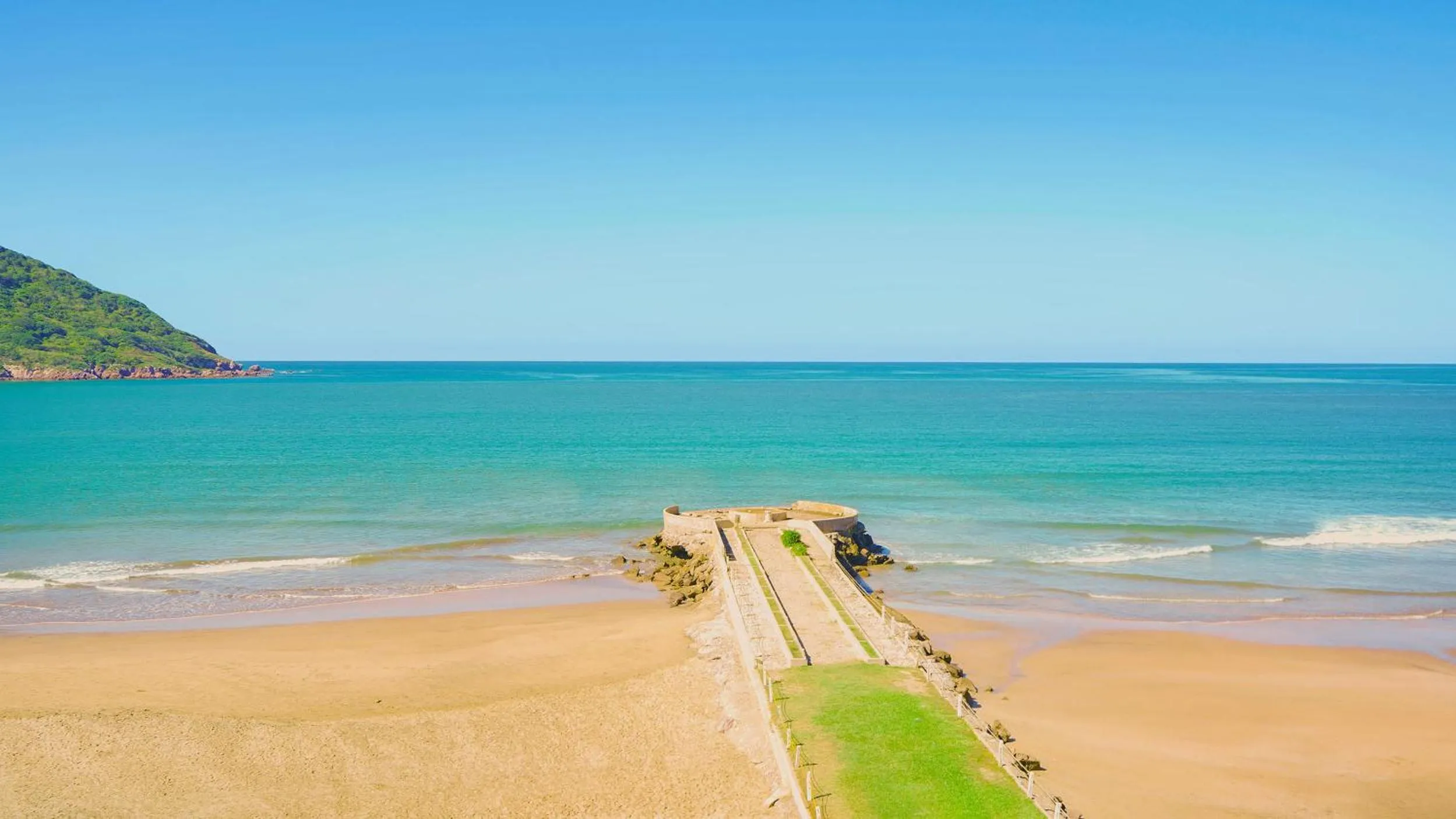 Beach in Luna Palace