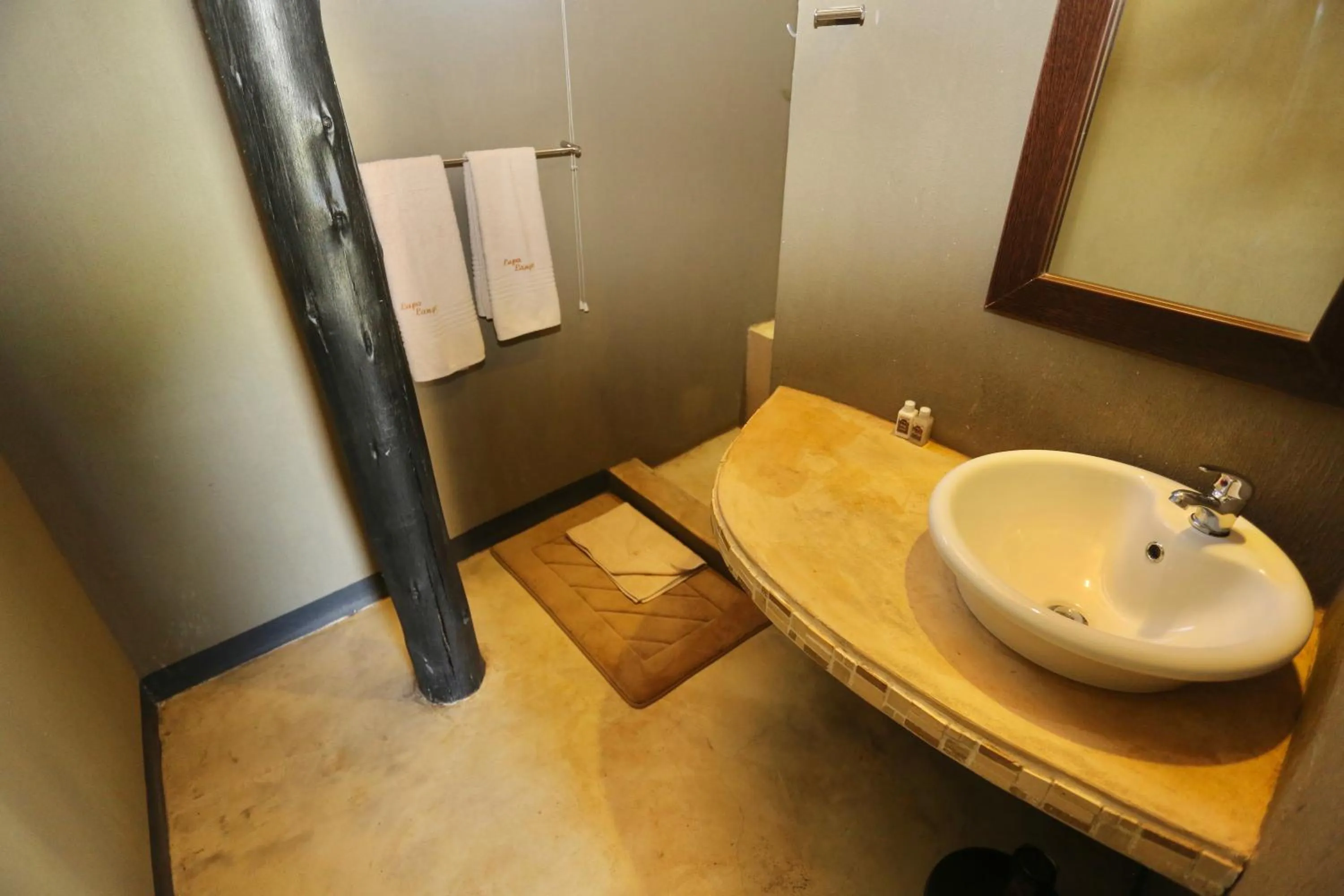 Bathroom in Lapa Lange Game Lodge