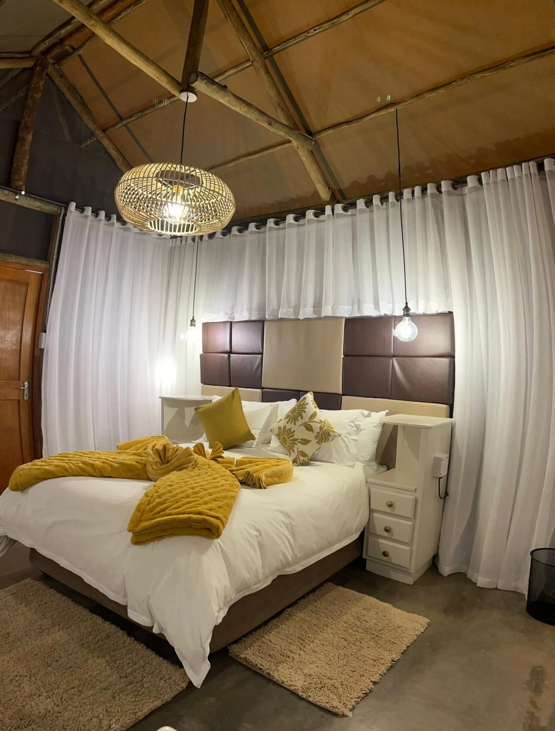 Bedroom, Bed in Lapa Lange Game Lodge