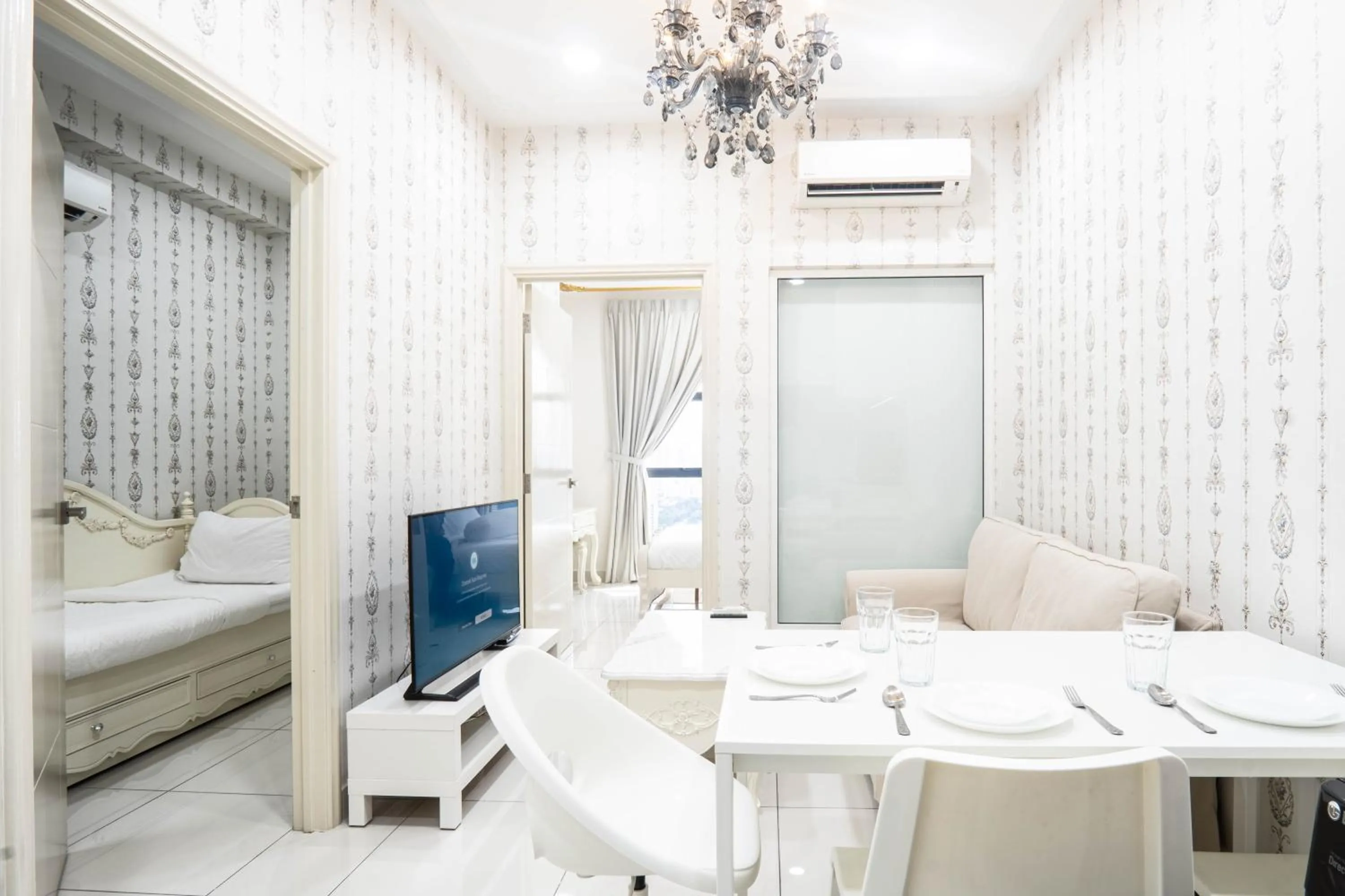 Bed in Arte Mont Kiara by Airhost