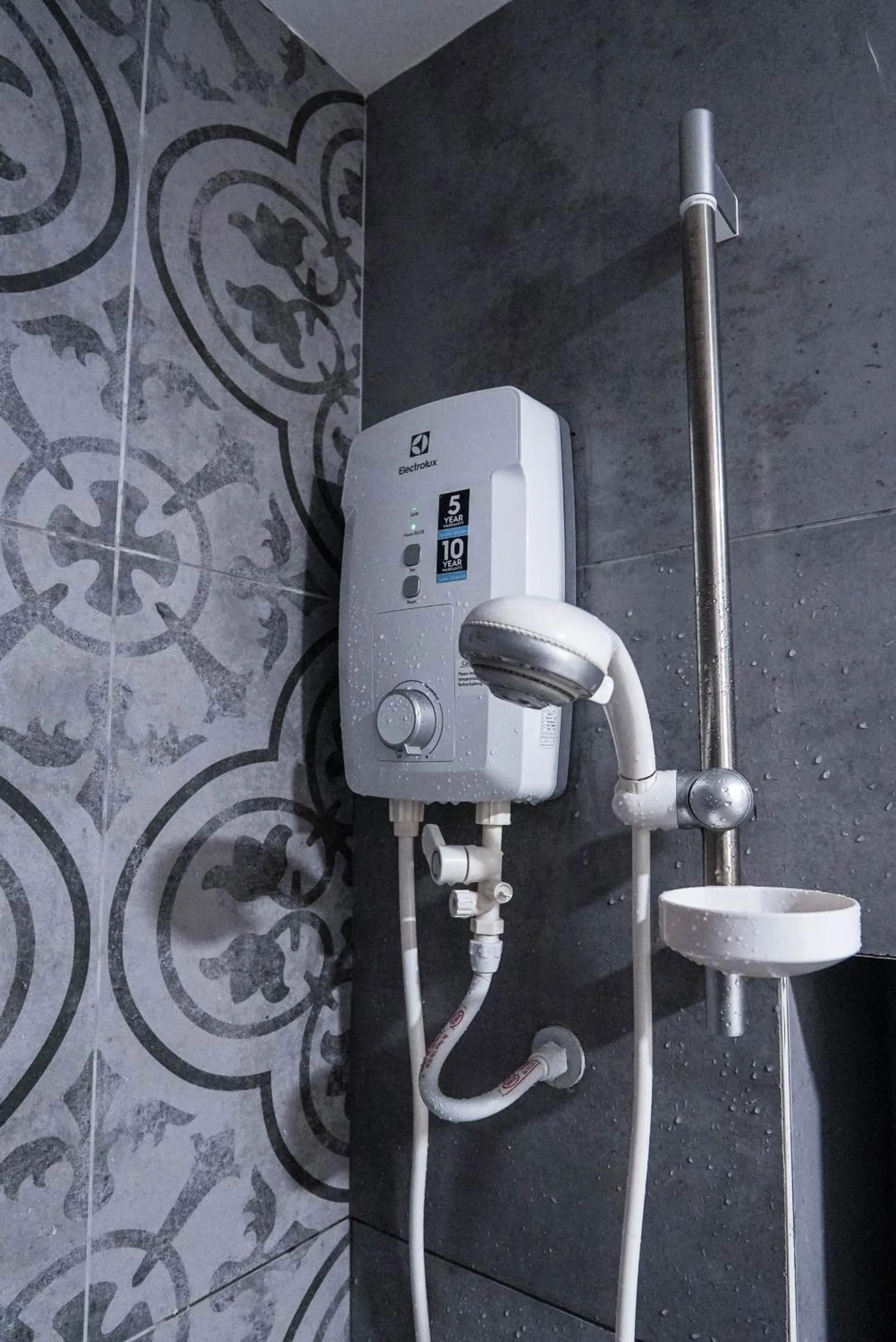 Bathroom in Arte Mont Kiara by Airhost