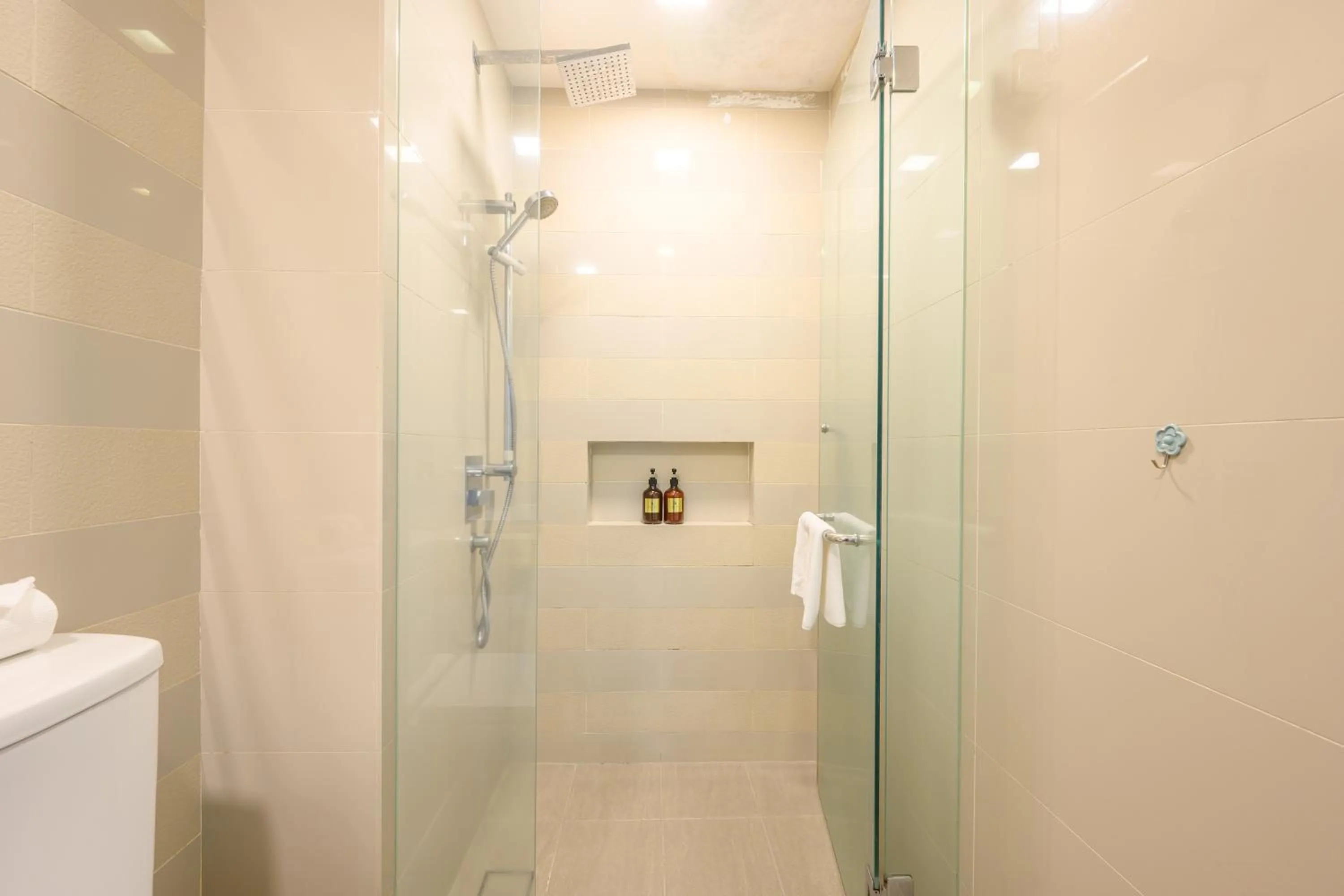 Bathroom in Greystone One Bukit Ceylon