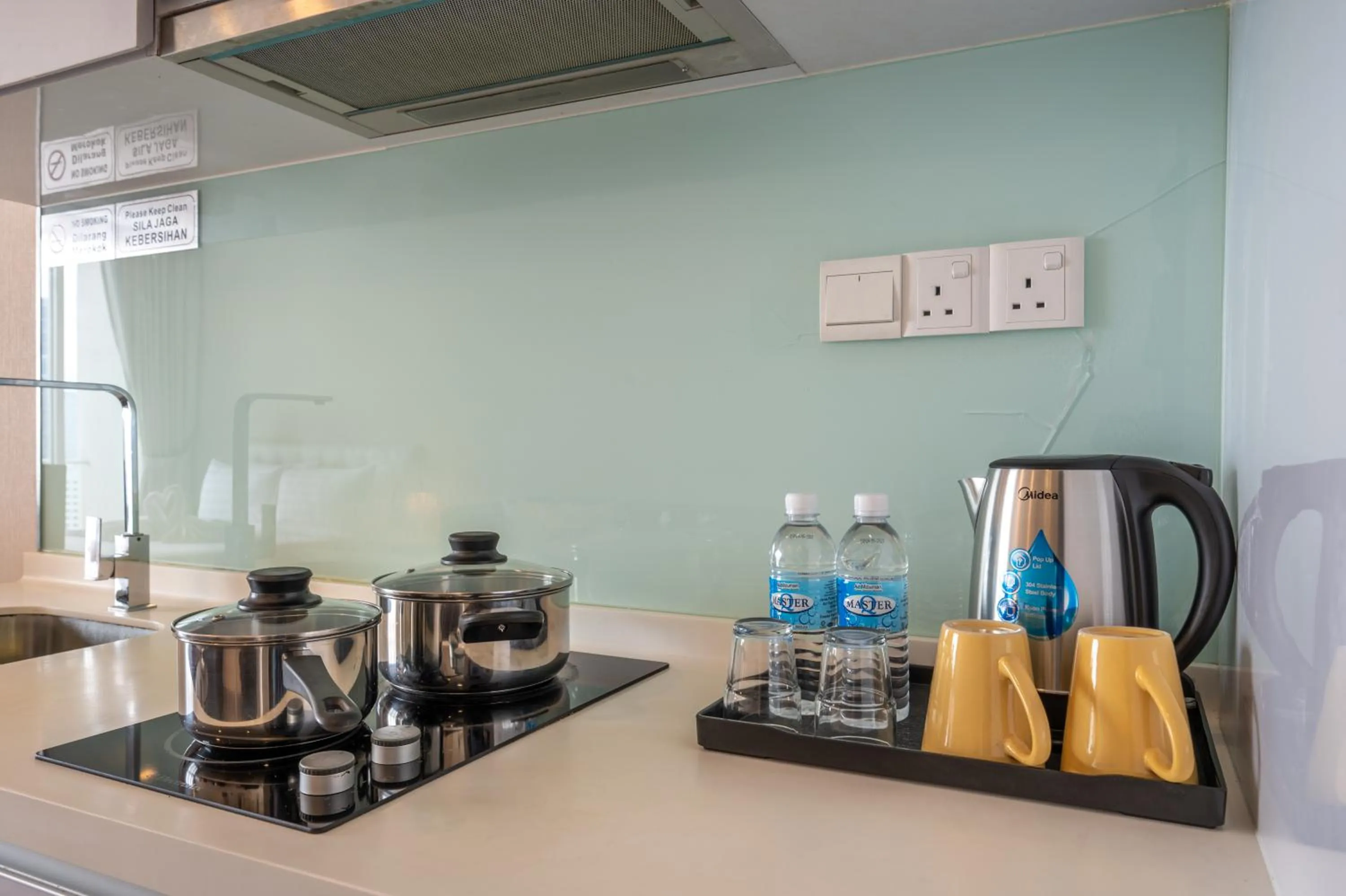 Coffee/tea facilities in Greystone One Bukit Ceylon