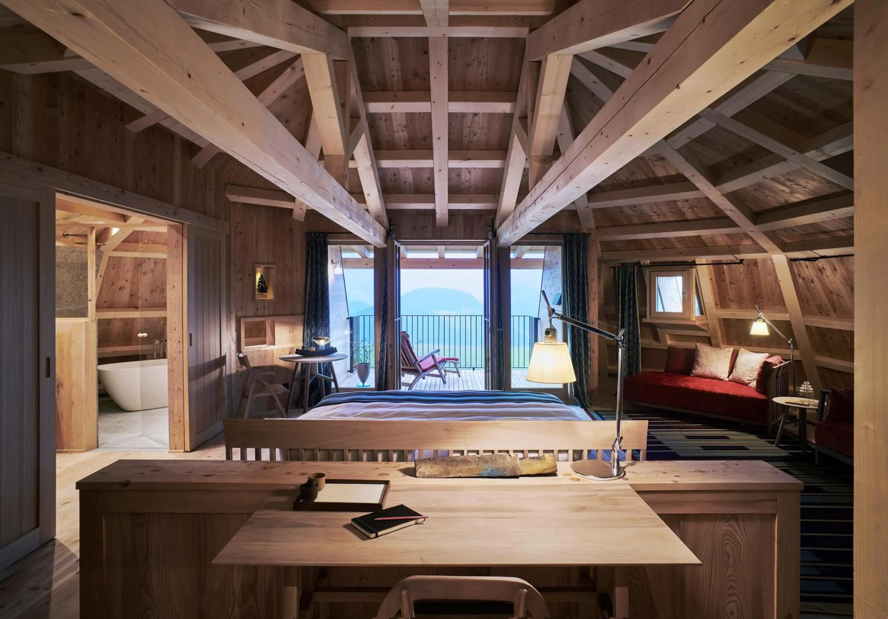 Living room, Bed in Der Zirmerhof